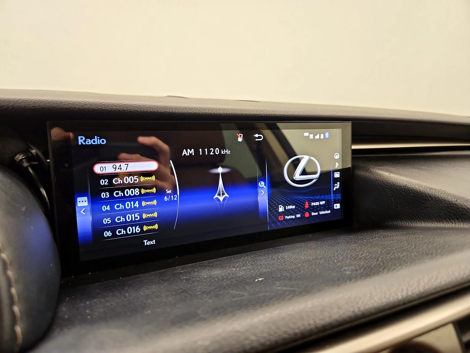 Thumbnail: 2015 Lexus IS - 15
