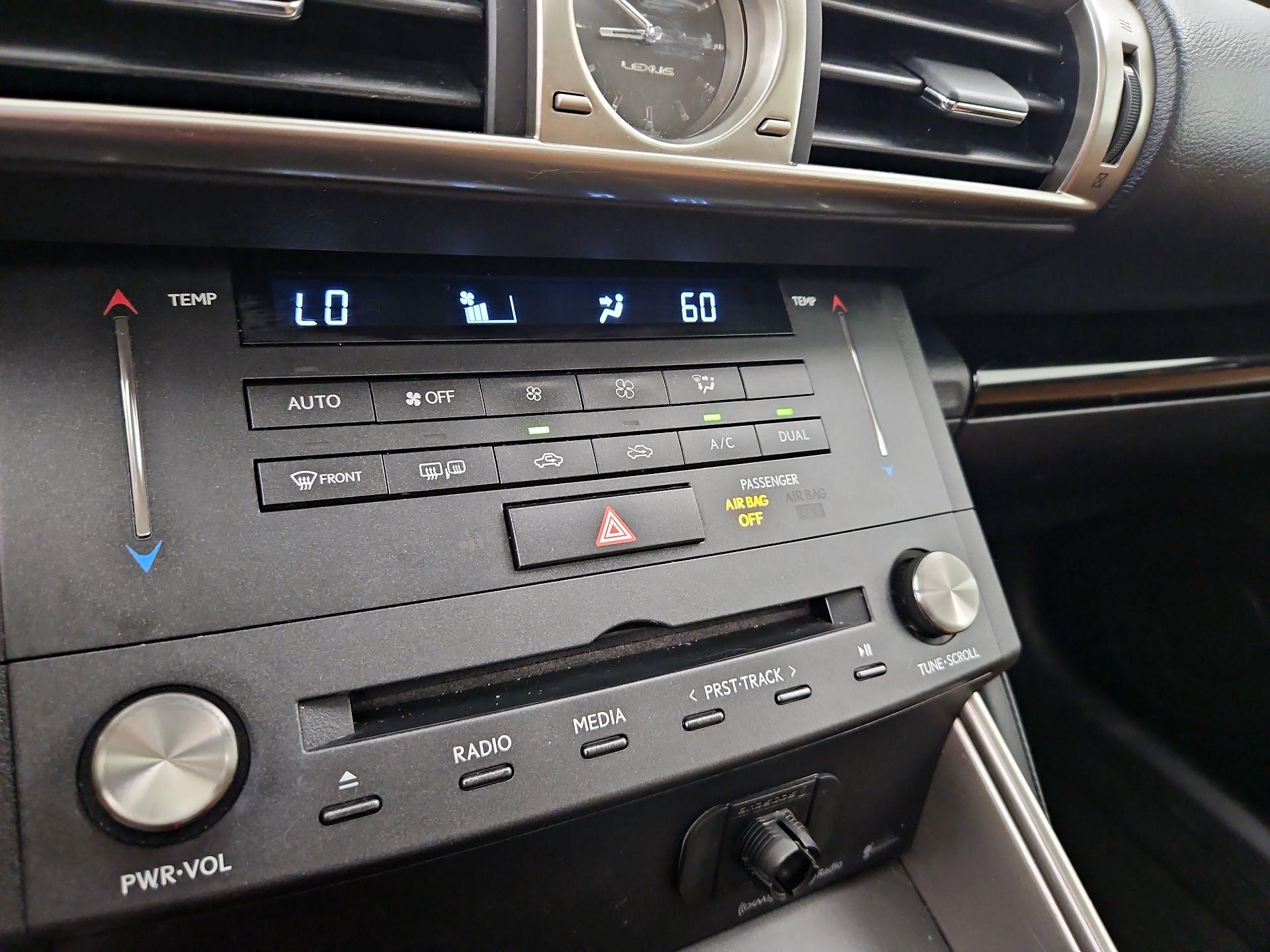 Thumbnail: 2015 Lexus IS - 16