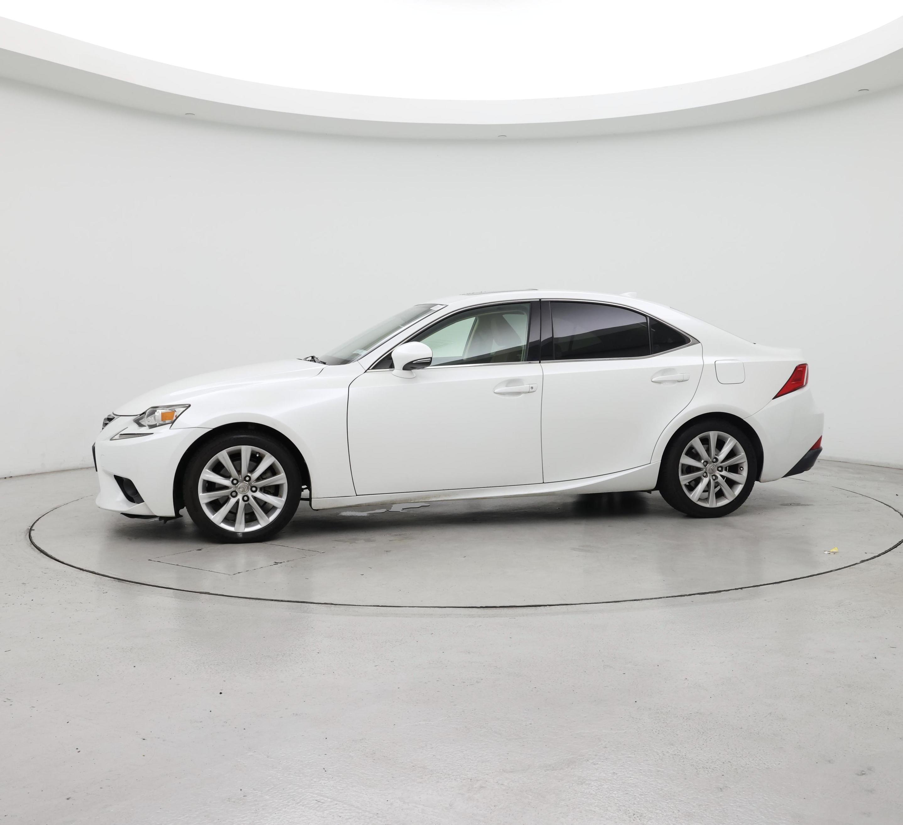 Thumbnail: 2015 Lexus IS - 3