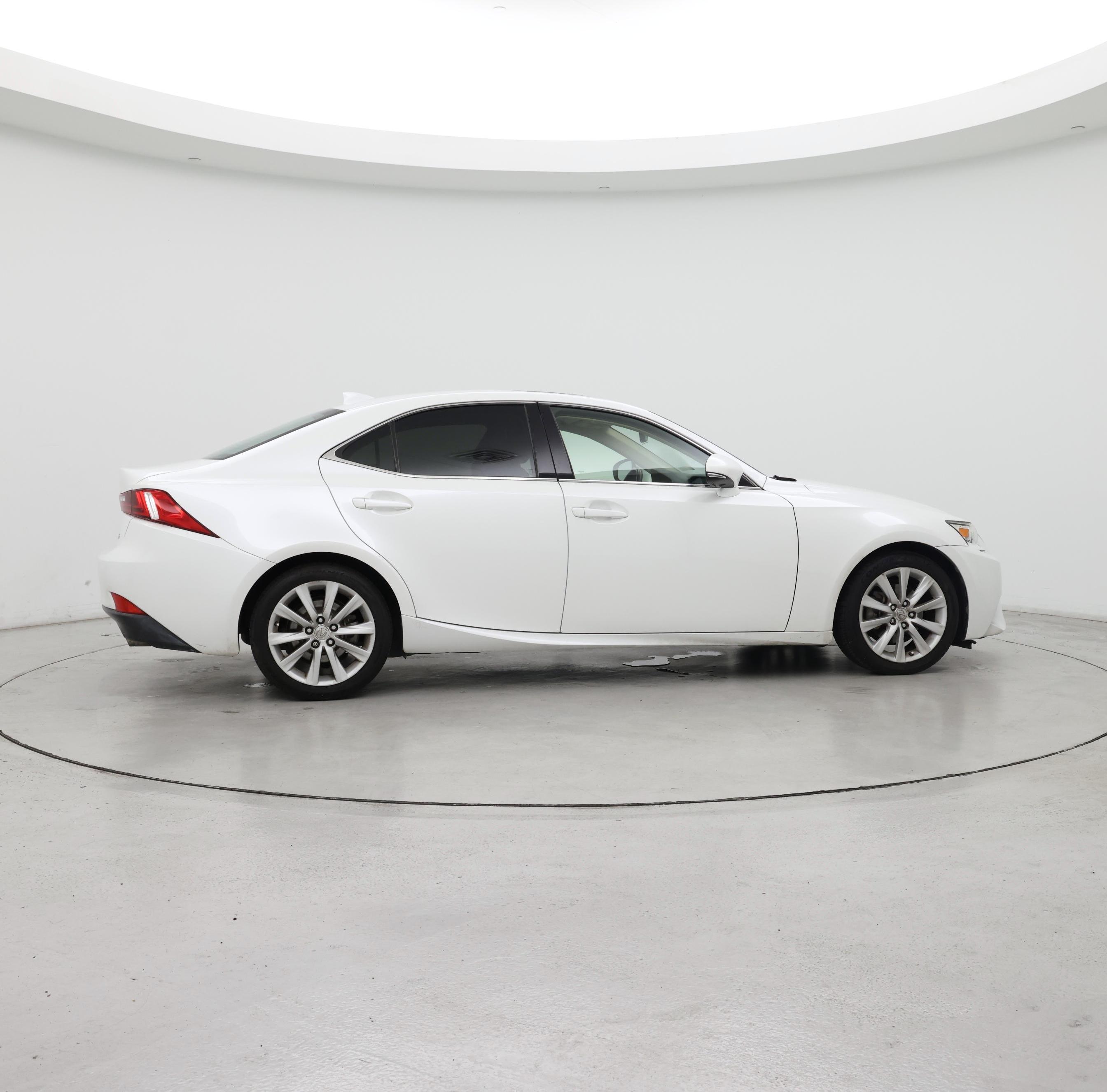 Thumbnail: 2015 Lexus IS - 7