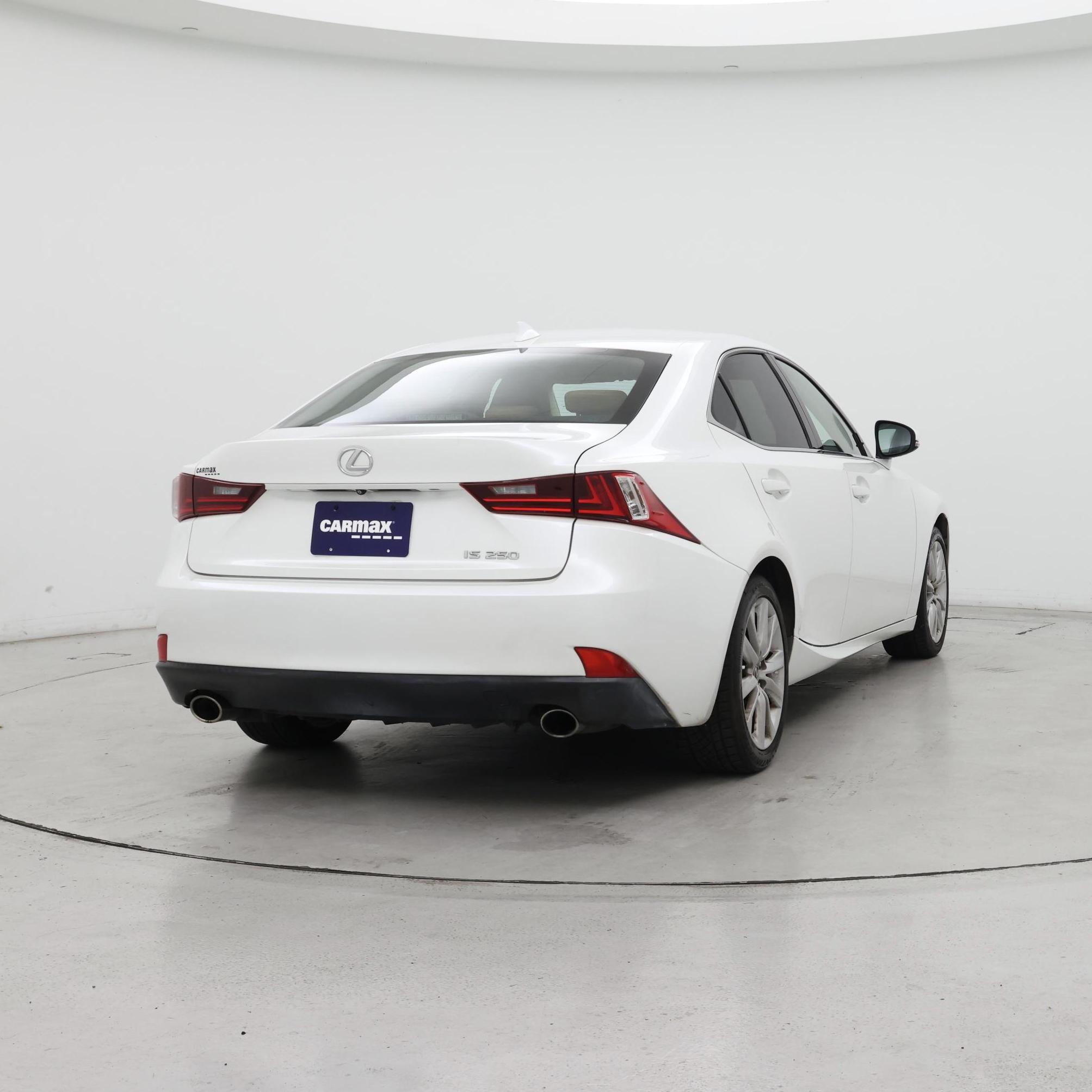 Thumbnail: 2015 Lexus IS - 8