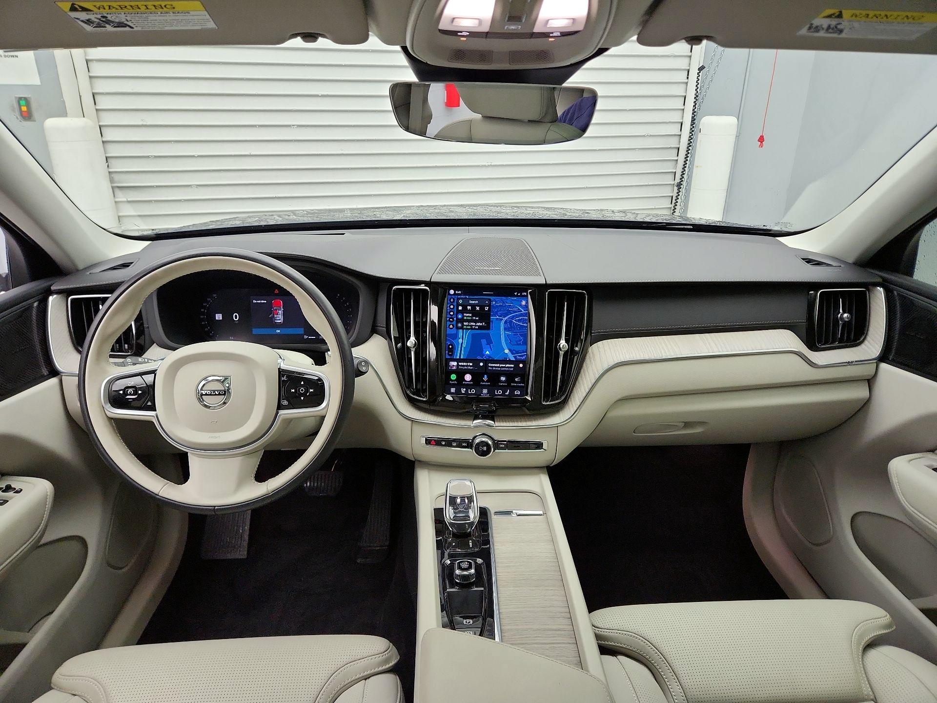 Thumbnail: 2022 Volvo XC60 - 9