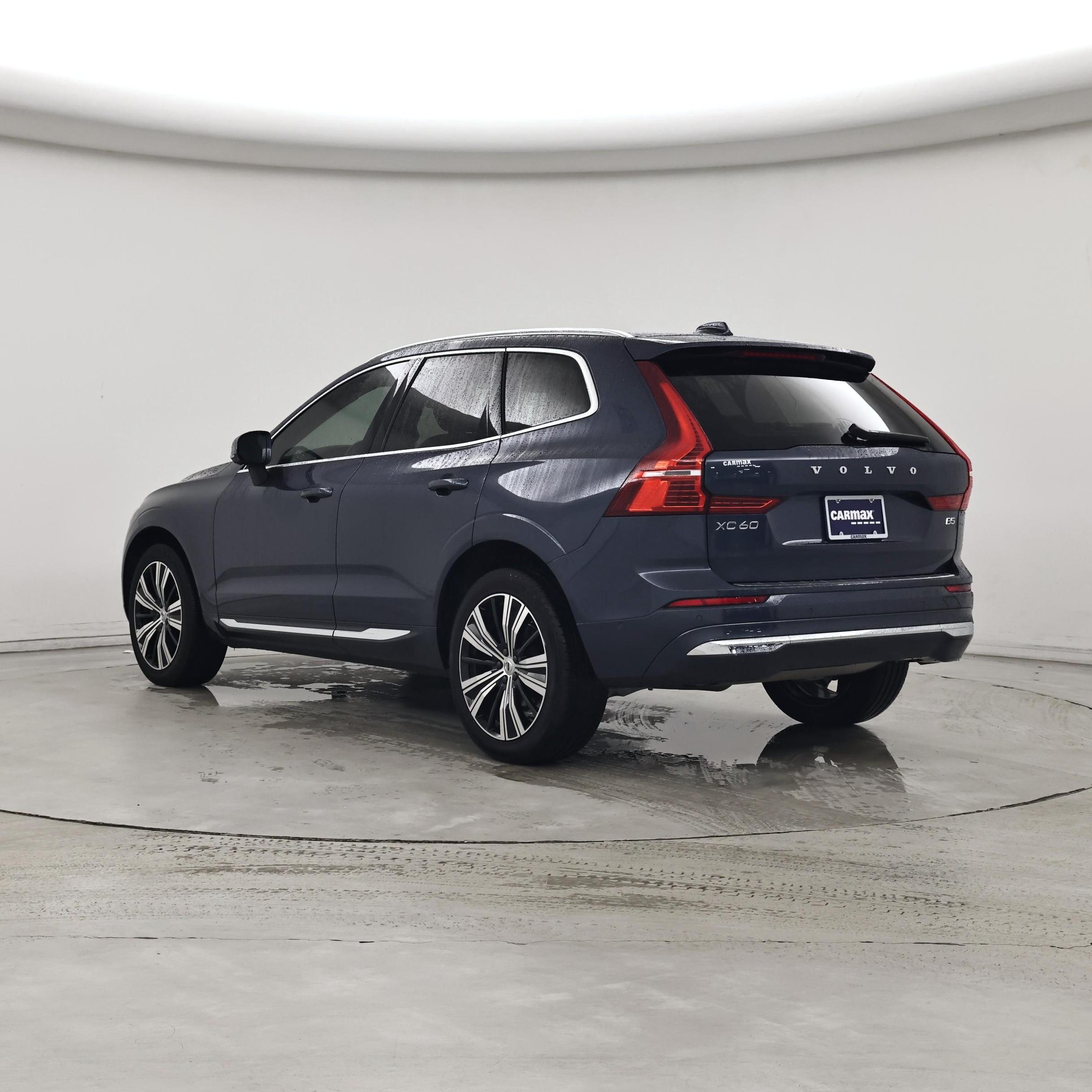 Thumbnail: 2022 Volvo XC60 - 2