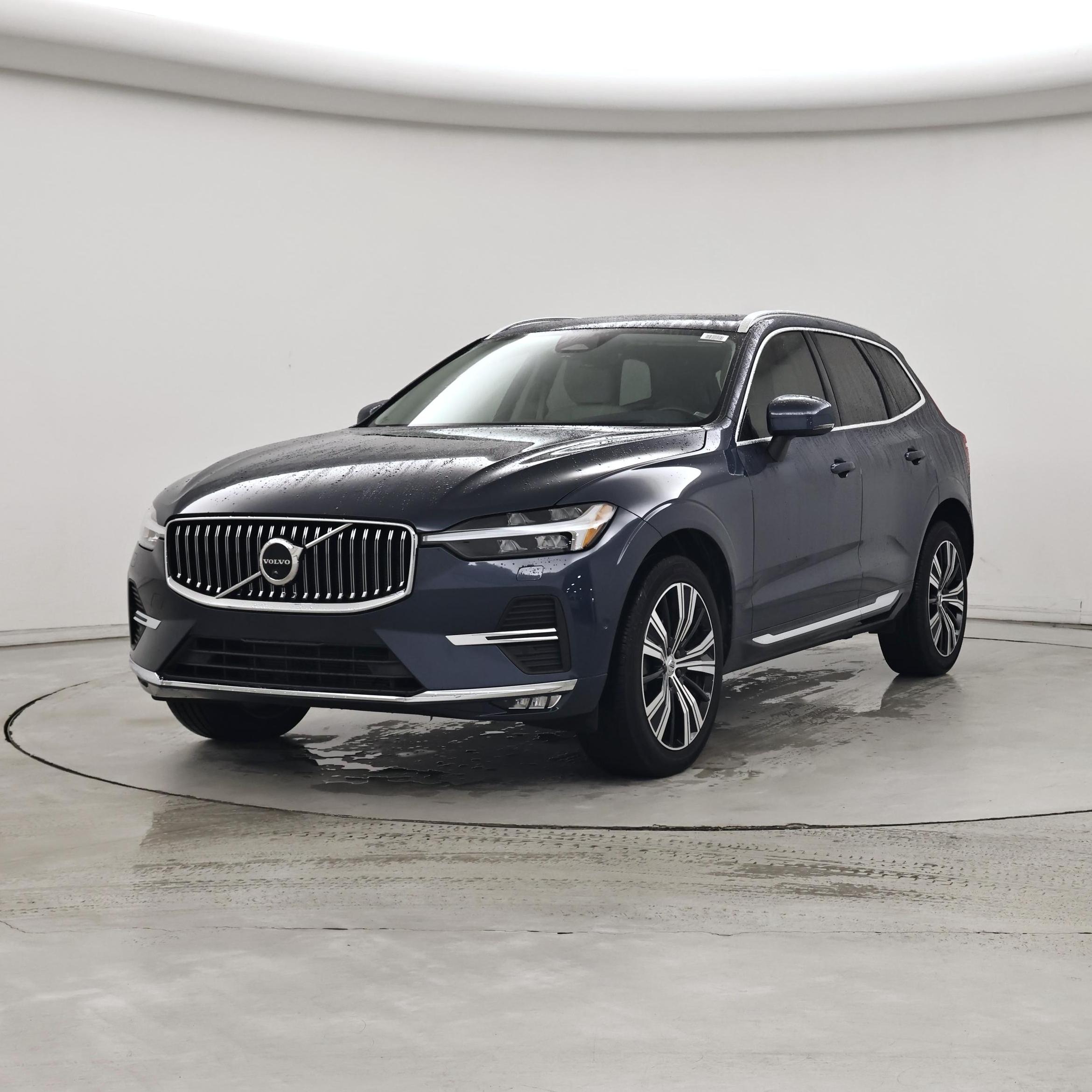 Thumbnail: 2022 Volvo XC60 - 4