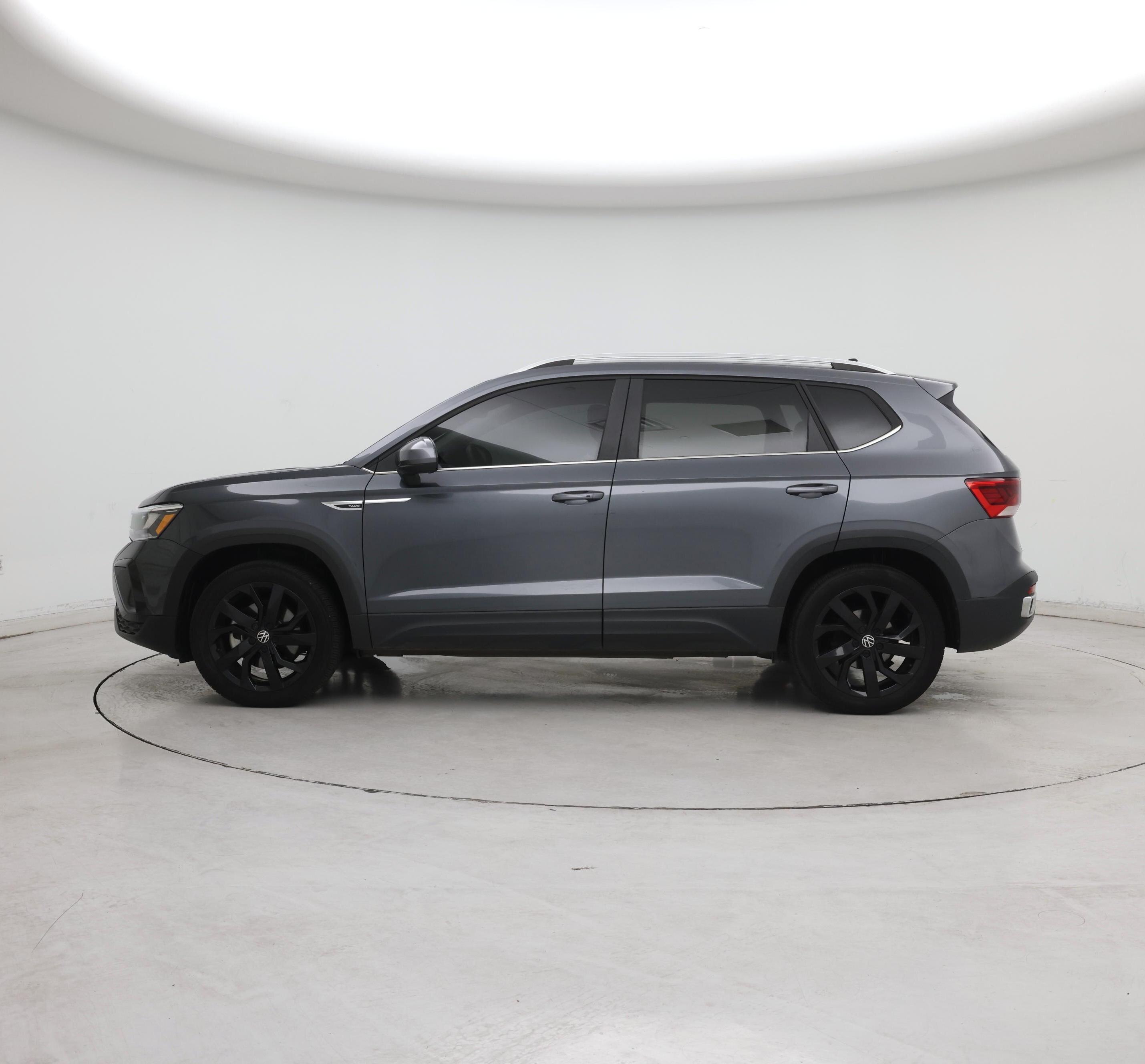 Thumbnail: 2023 Volkswagen Taos - 3