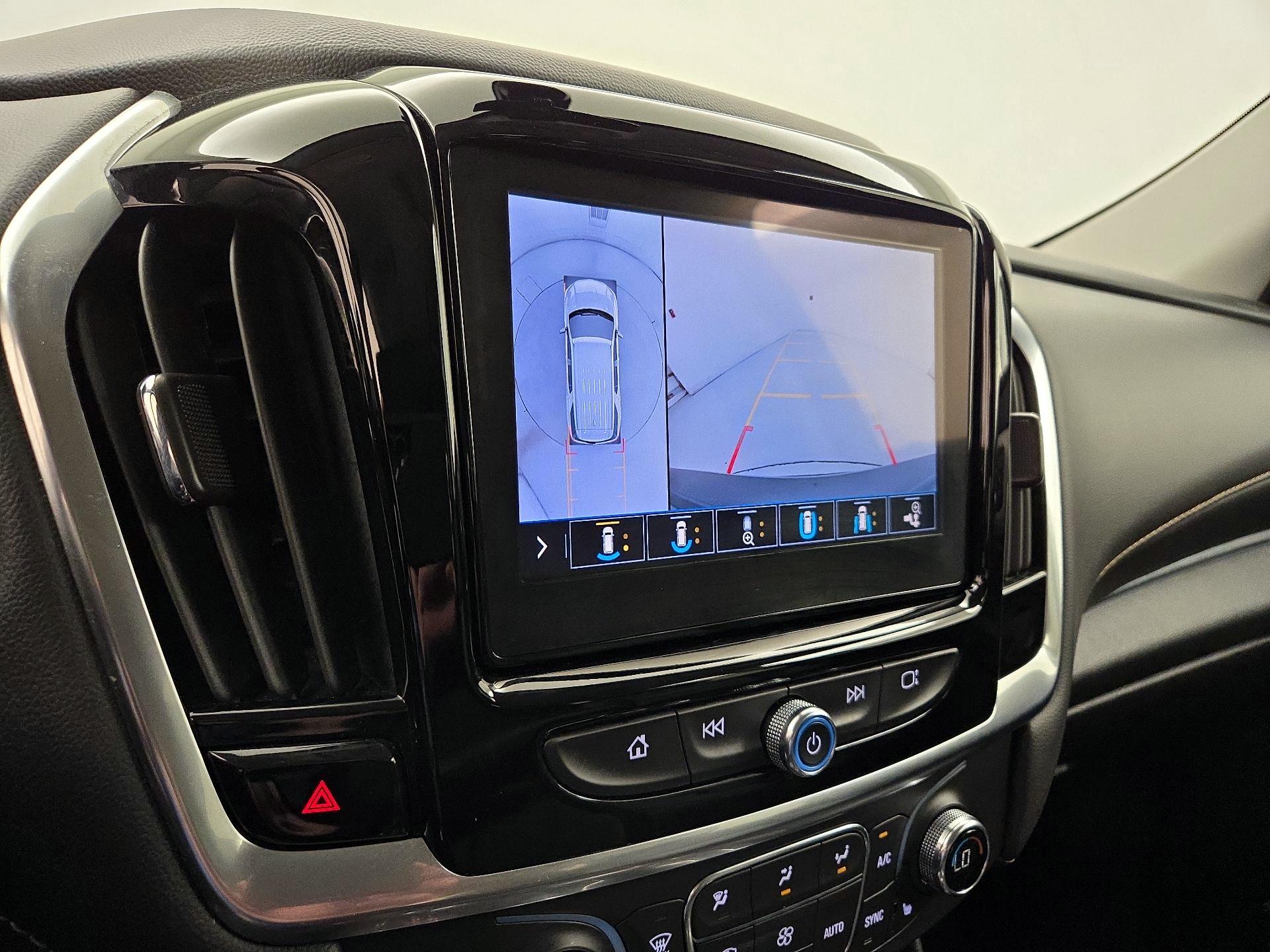 Thumbnail: 2021 Chevrolet Traverse - 15
