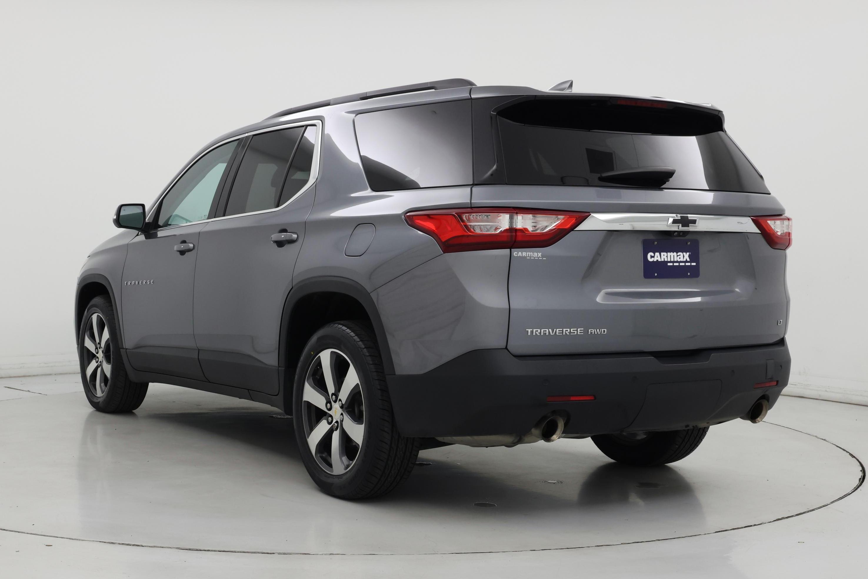 Thumbnail: 2021 Chevrolet Traverse - 2