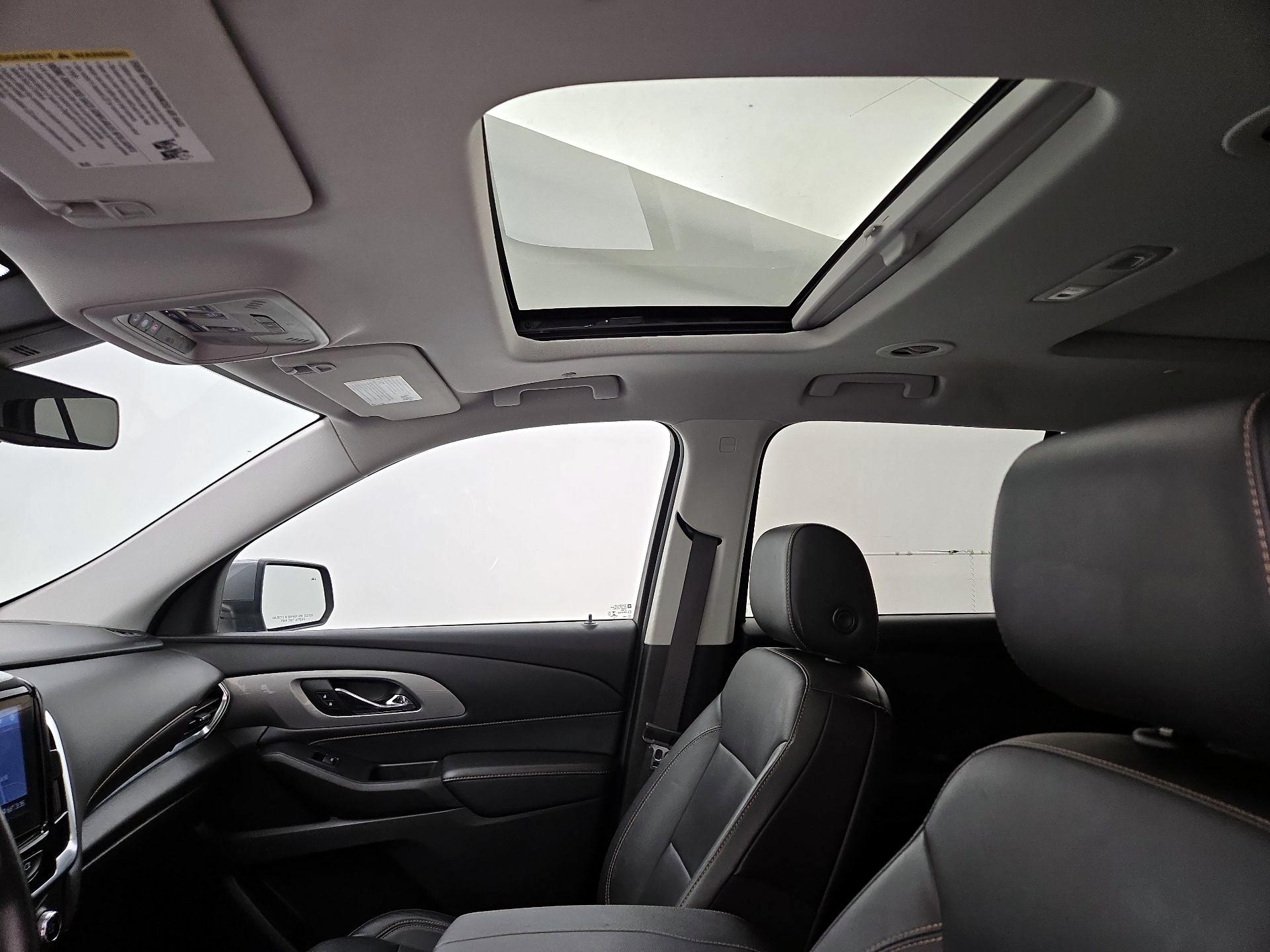 Thumbnail: 2021 Chevrolet Traverse - 20