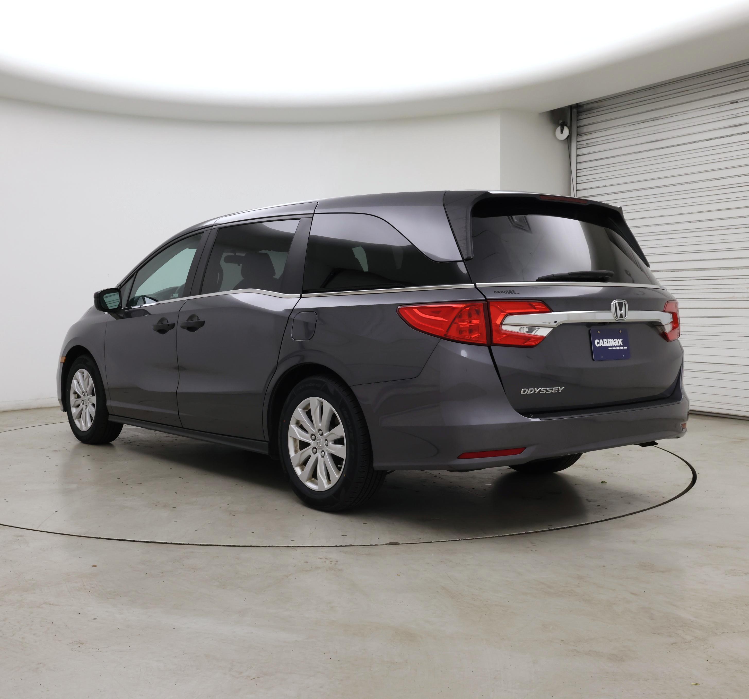 Thumbnail: 2018 Honda Odyssey - 2
