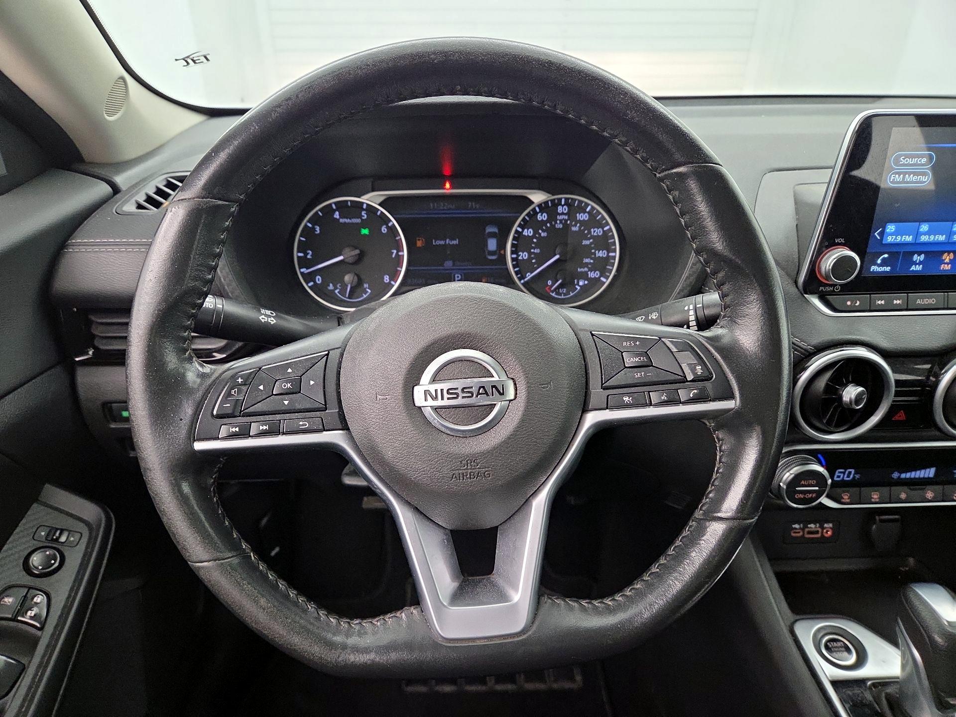 Thumbnail: 2021 Nissan Sentra - 10