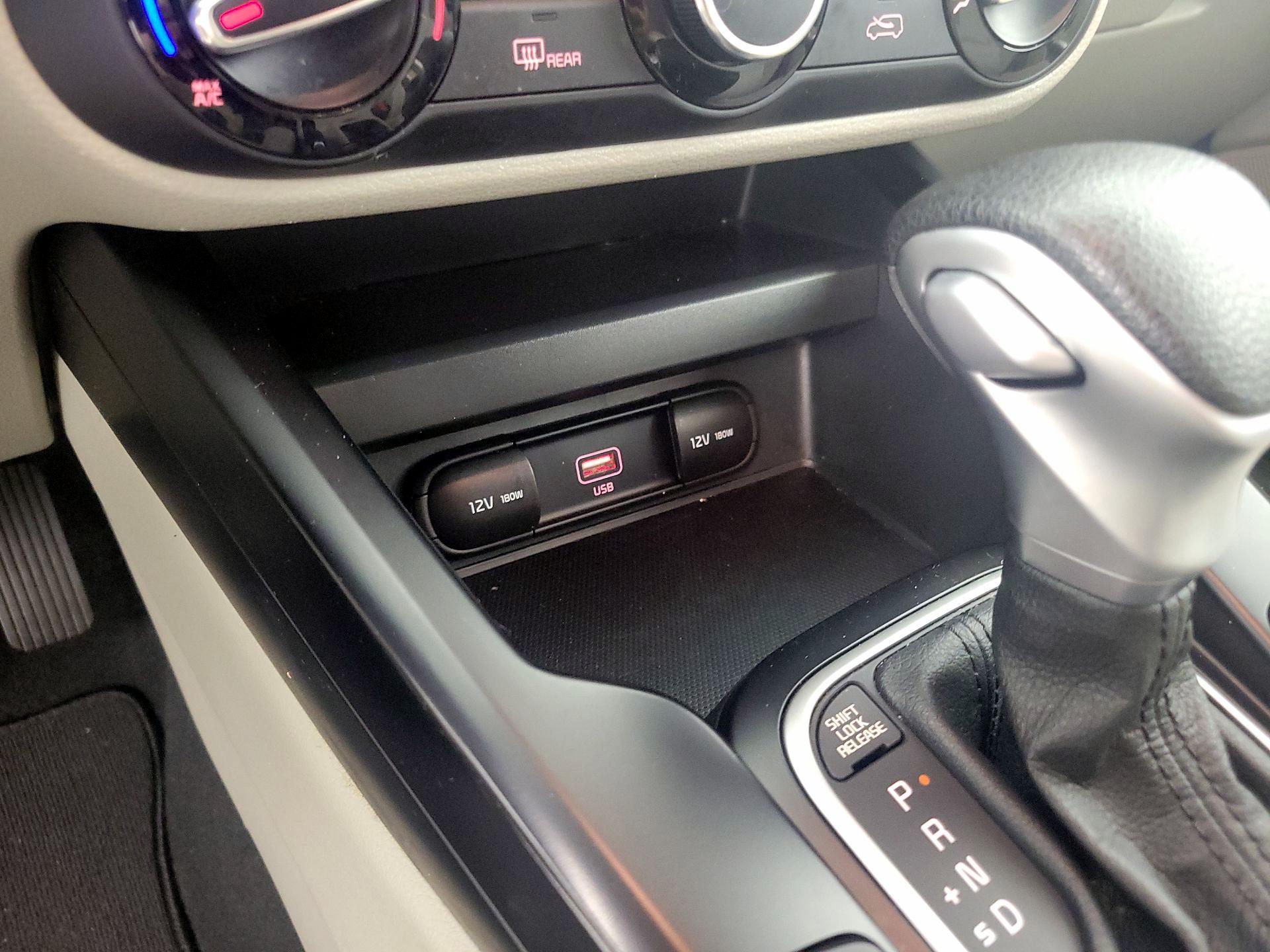 Thumbnail: 2020 Kia Soul - 18