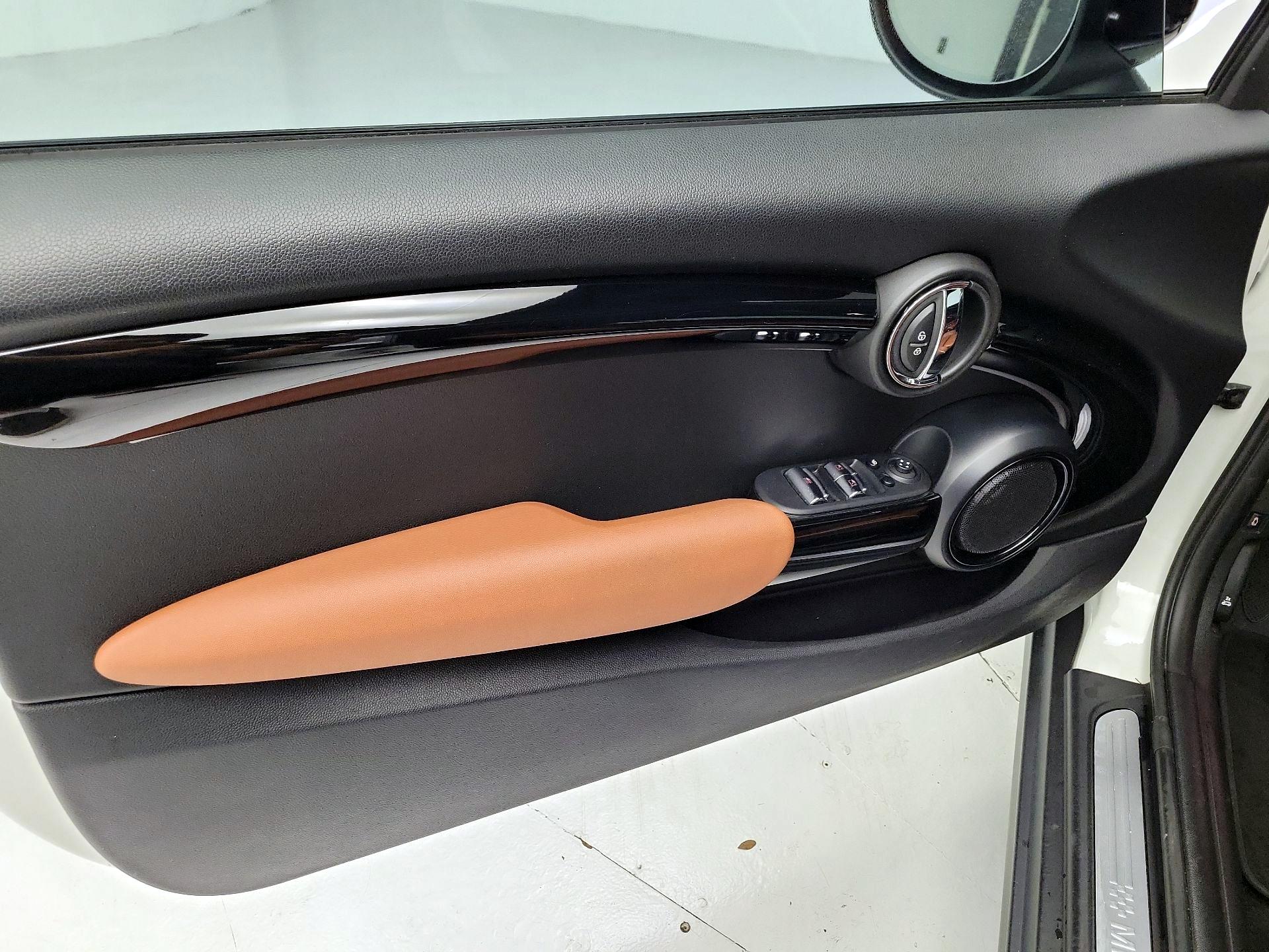 Thumbnail: 2023 MINI Cooper - 12
