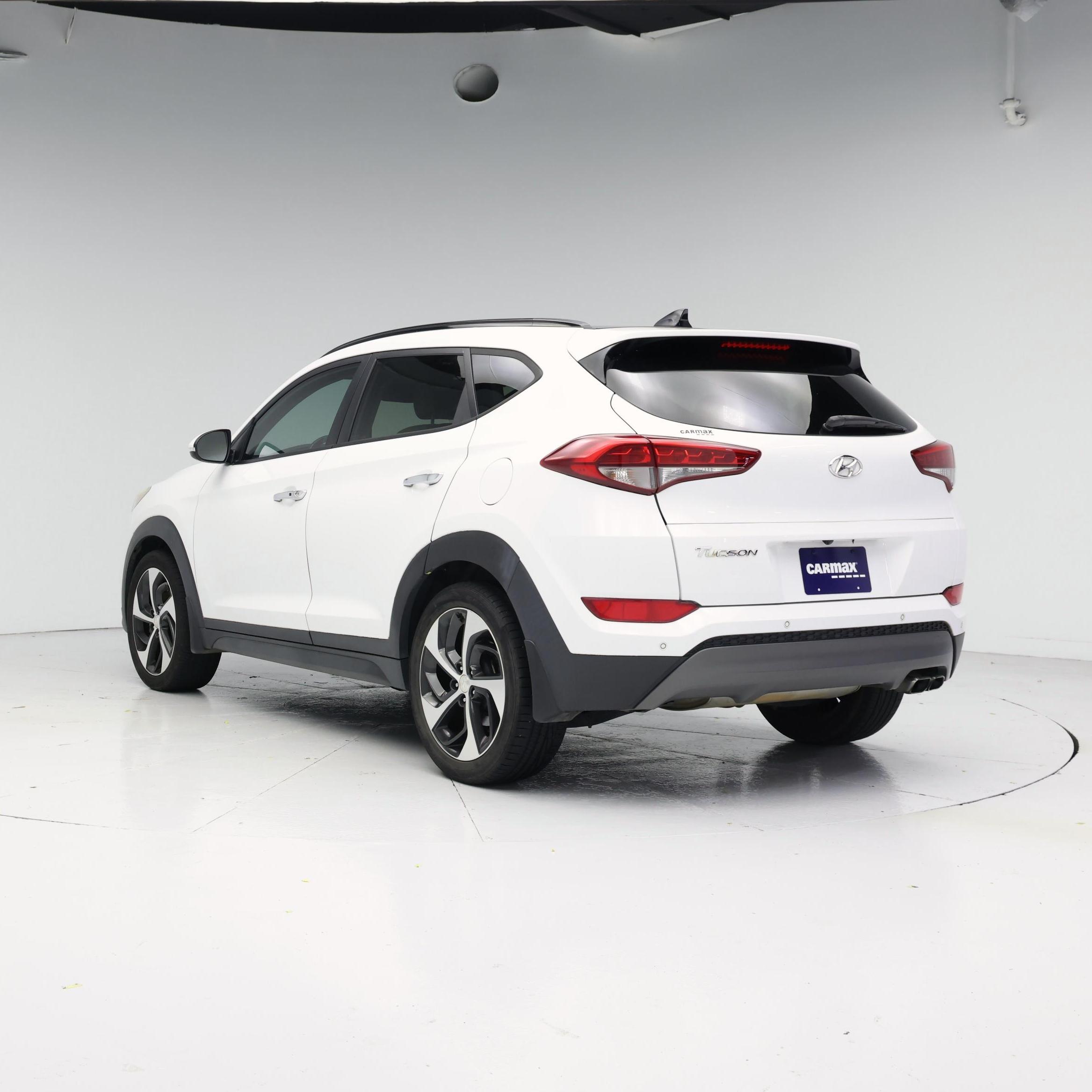 Thumbnail: 2016 Hyundai Tucson - 2
