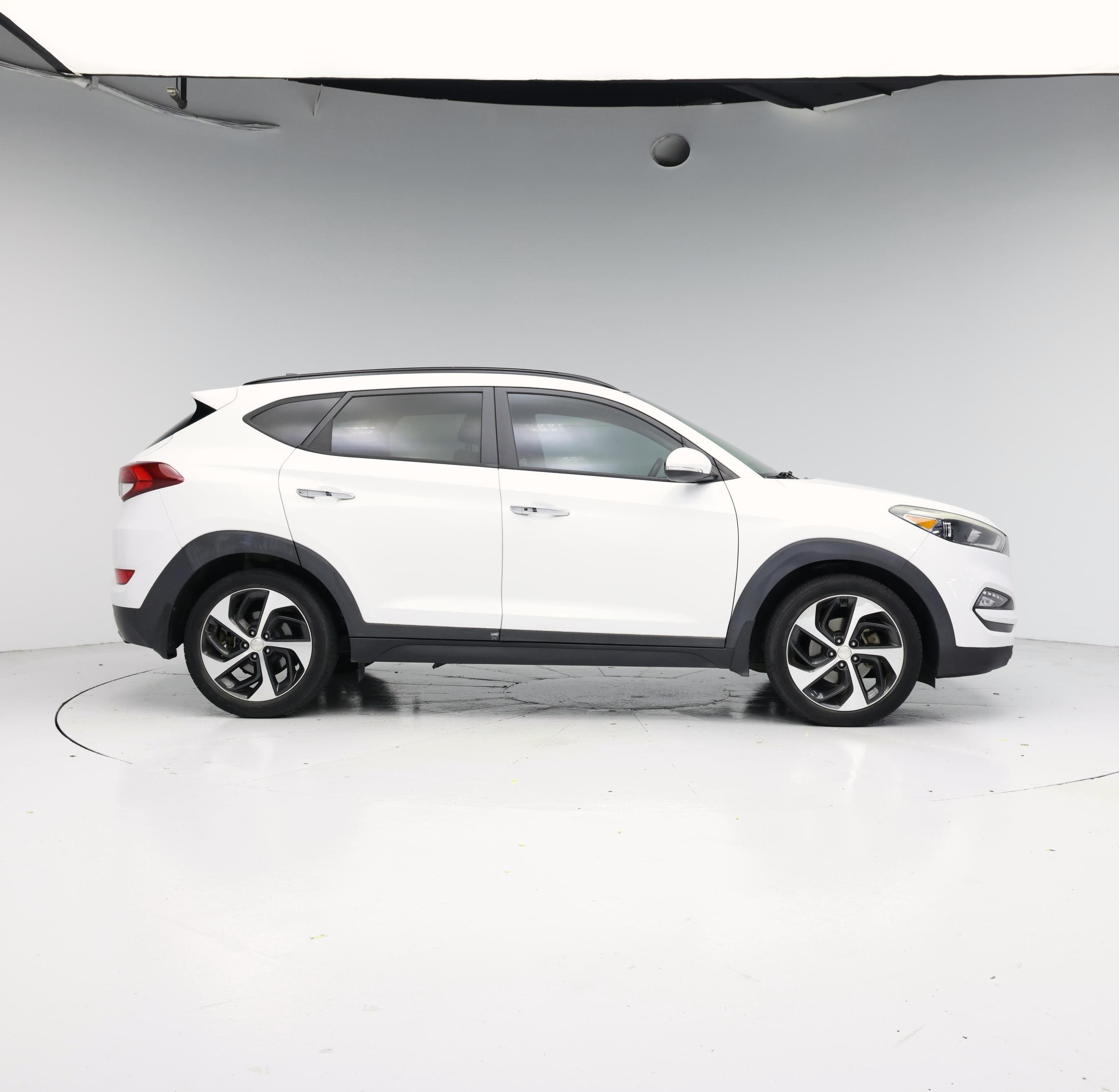 Thumbnail: 2016 Hyundai Tucson - 7