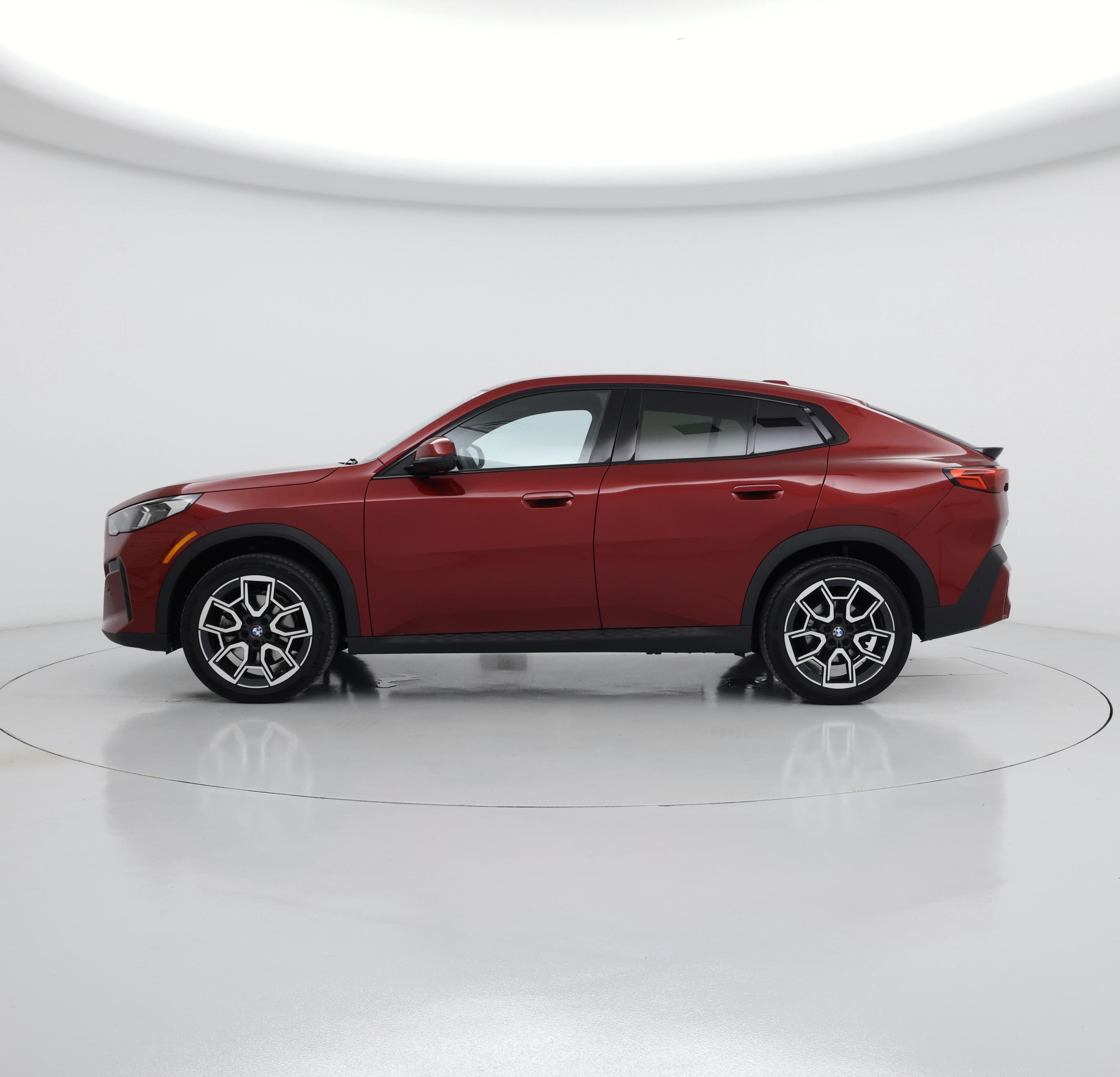 Thumbnail: 2025 BMW X2 - 3
