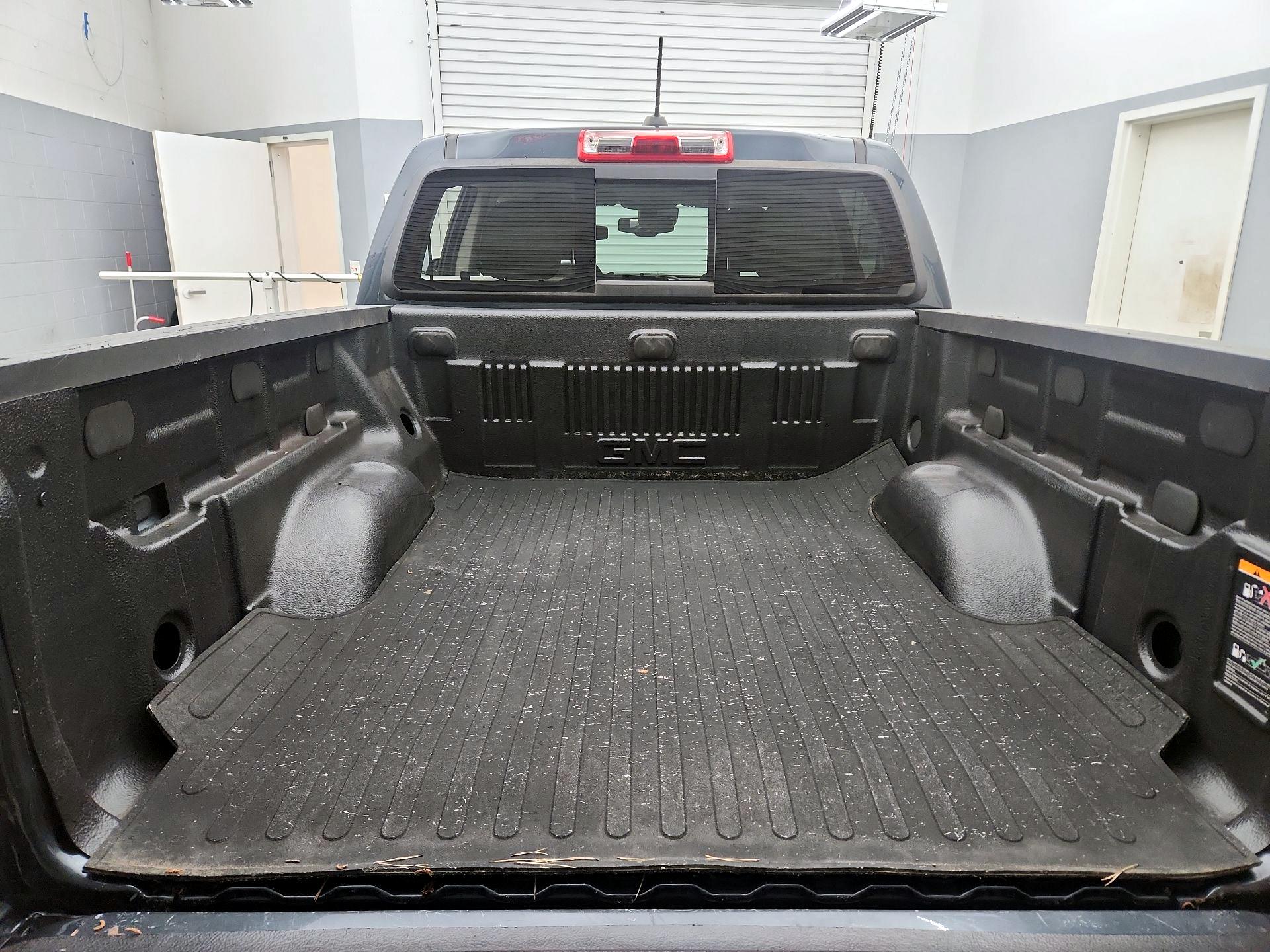 Thumbnail: 2017 GMC Canyon - 20