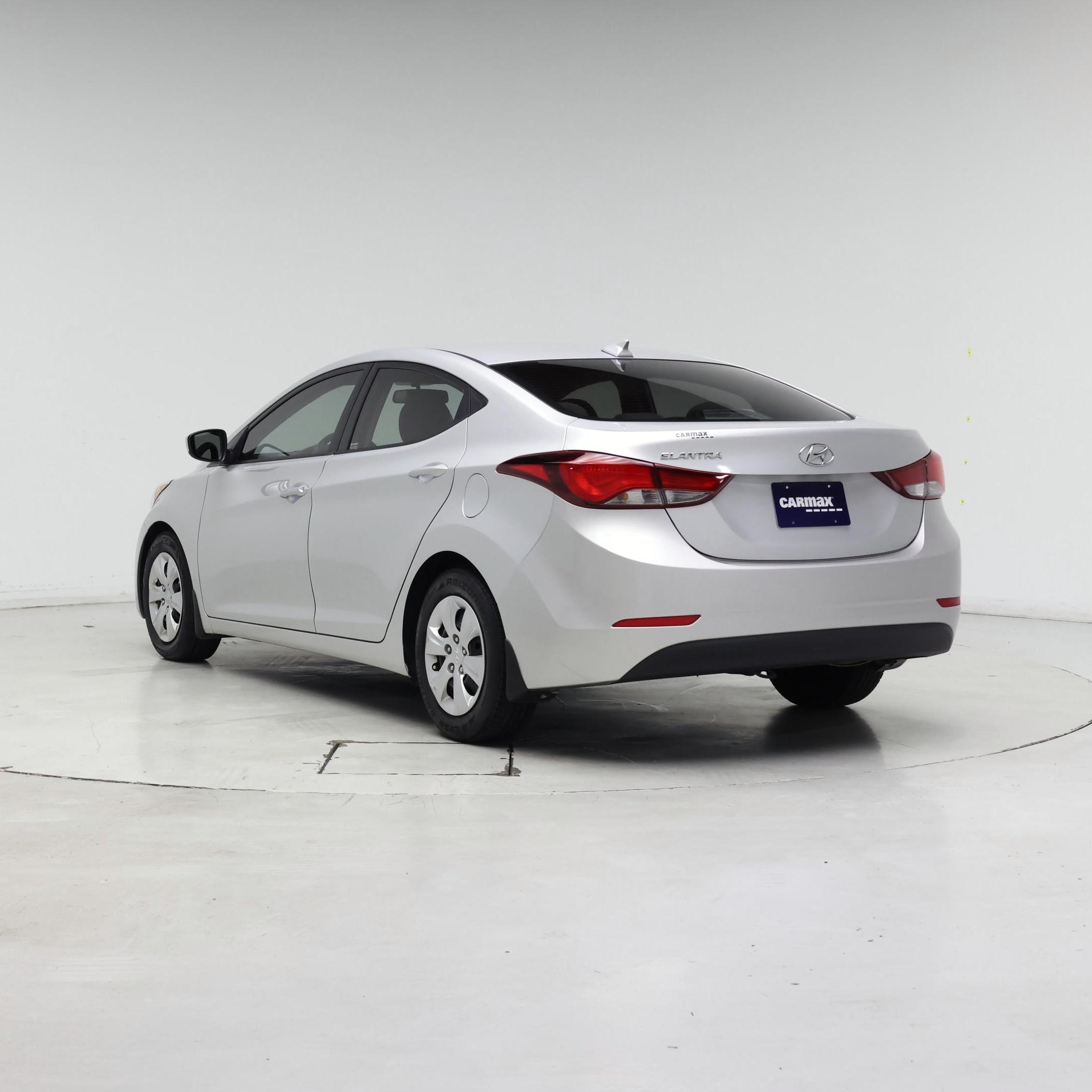 Thumbnail: 2016 Hyundai Elantra - 2