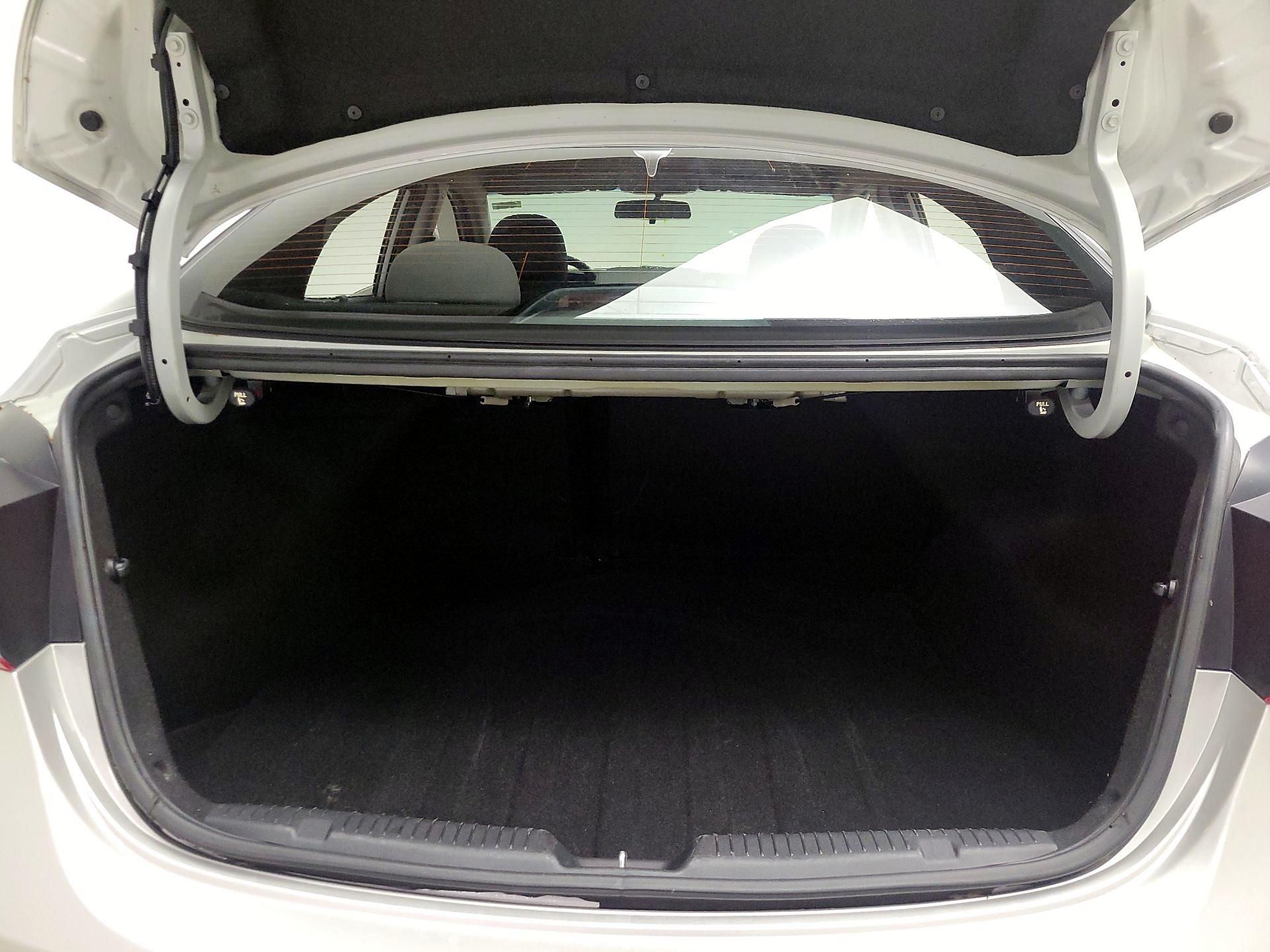 Thumbnail: 2016 Hyundai Elantra - 19