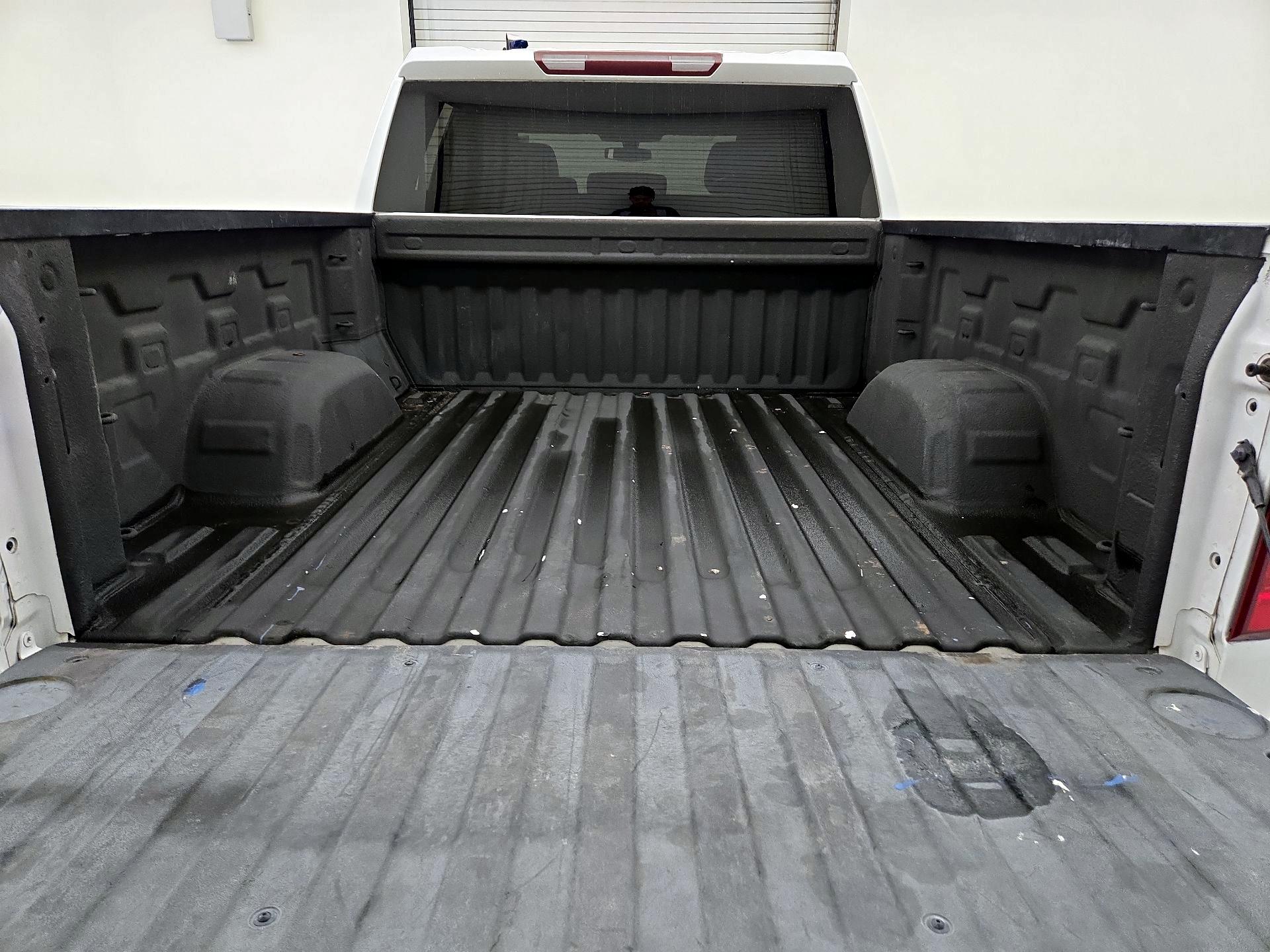 Thumbnail: 2020 Chevrolet Silverado 1500 - 20