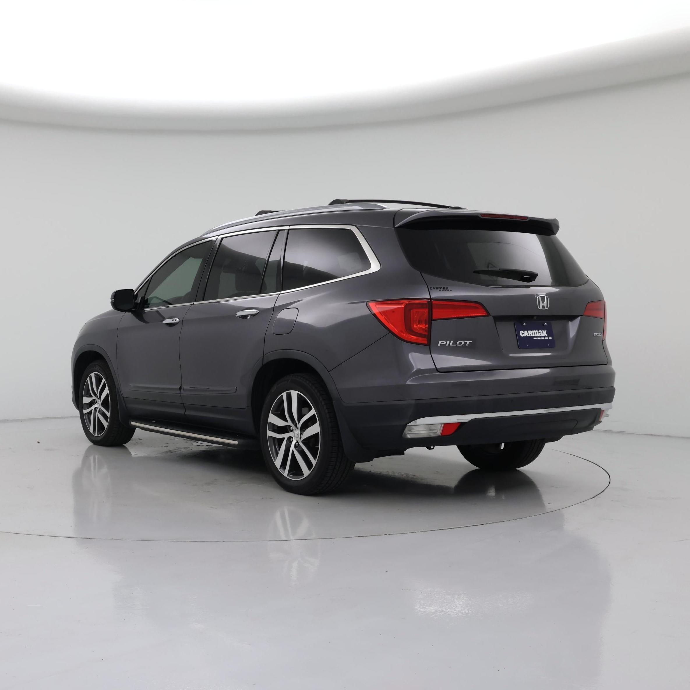 Thumbnail: 2018 Honda Pilot - 2