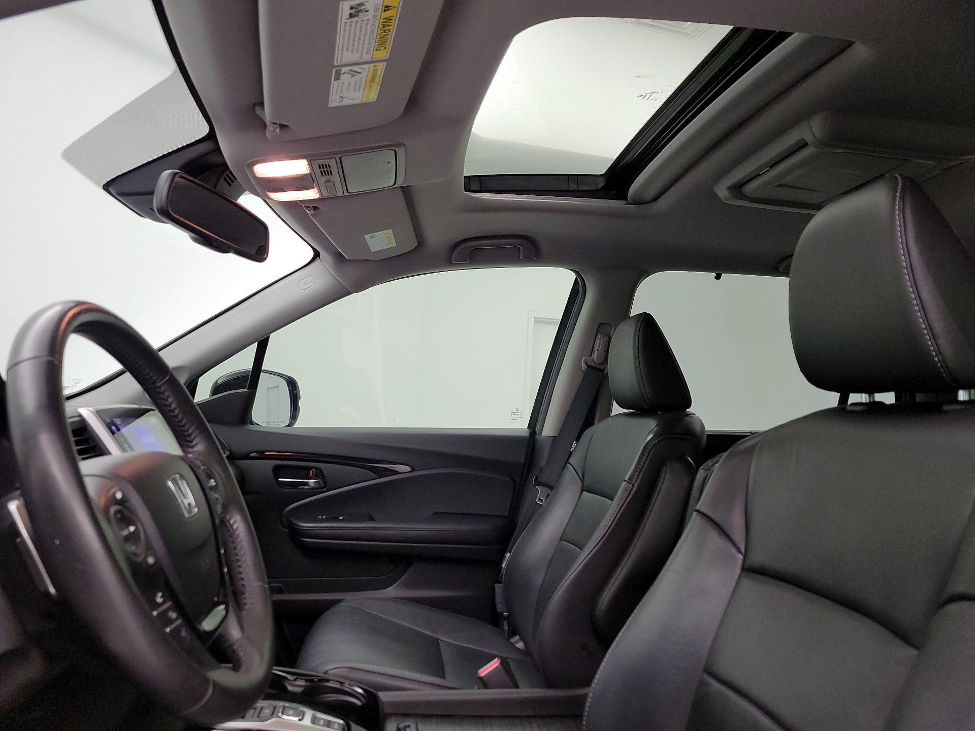 Thumbnail: 2018 Honda Pilot - 20