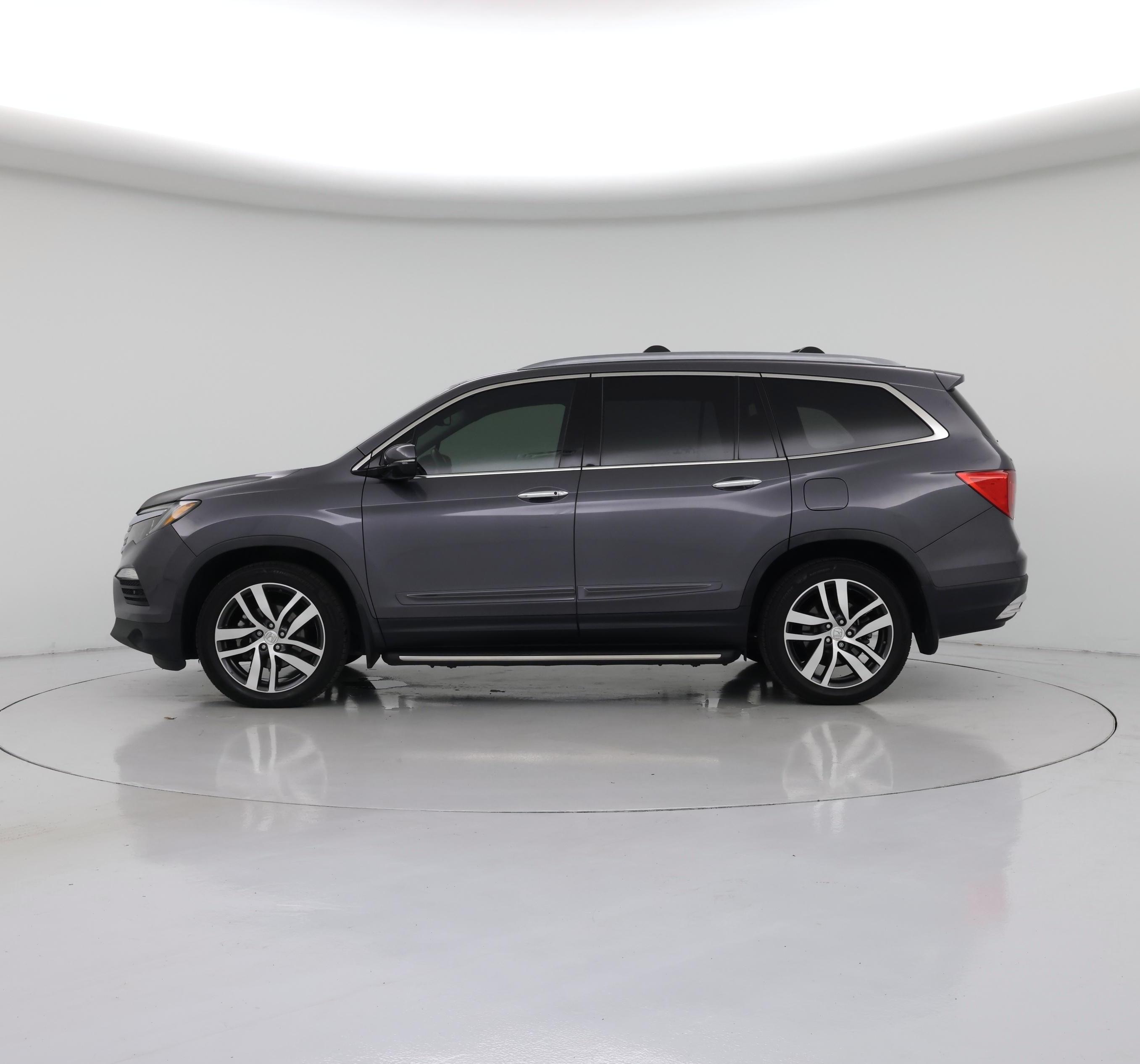 Thumbnail: 2018 Honda Pilot - 3