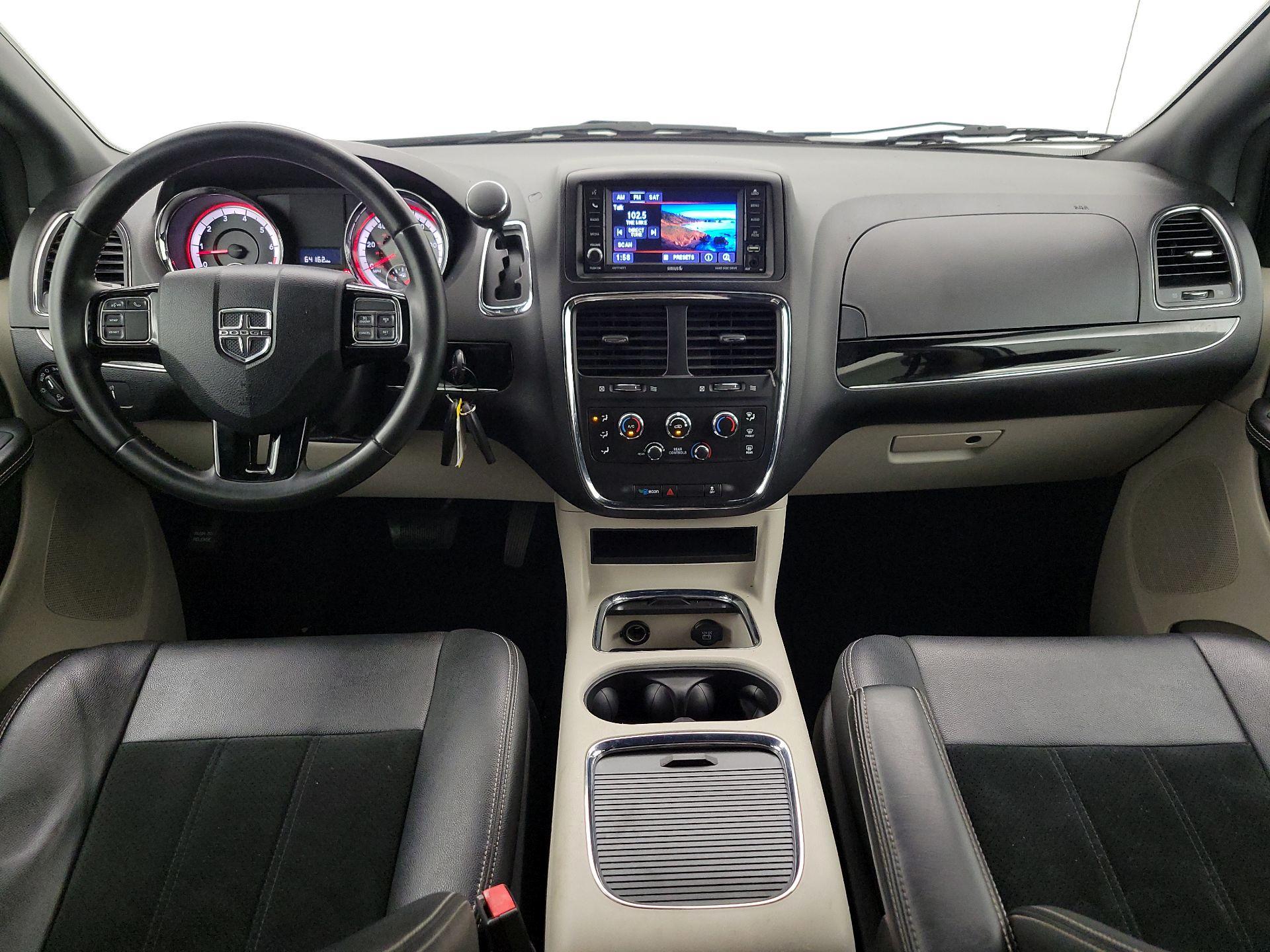 Thumbnail: 2018 Dodge Grand Caravan - 9