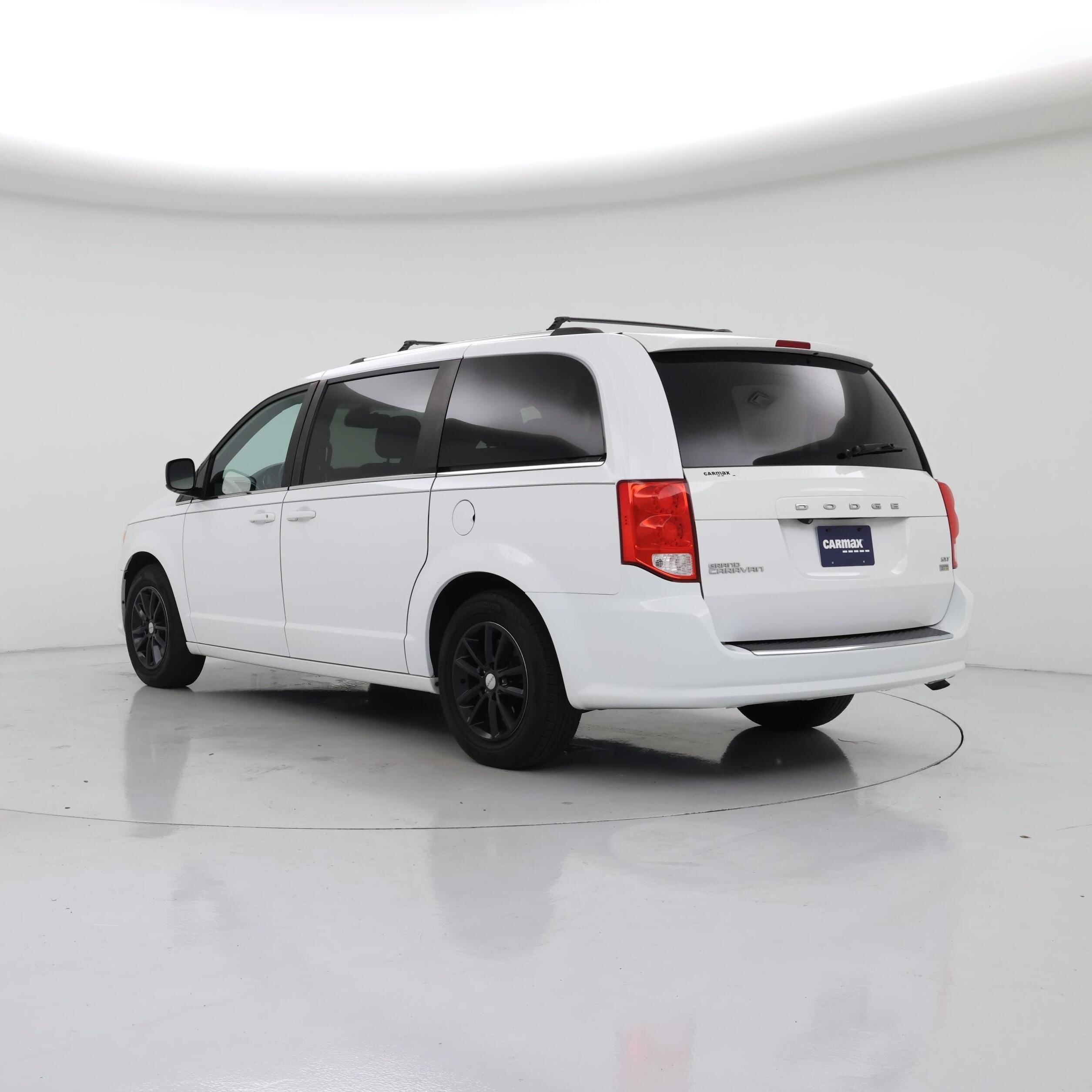 Thumbnail: 2018 Dodge Grand Caravan - 2