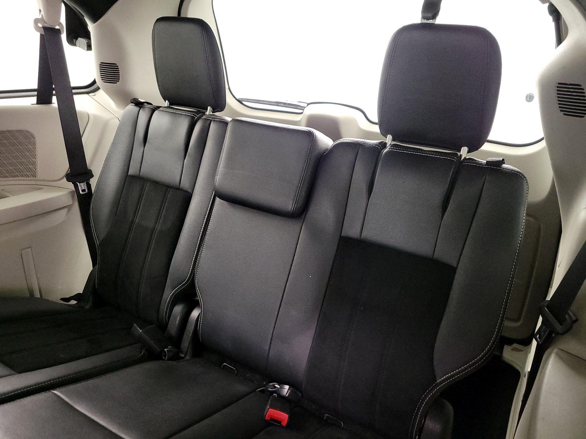 Thumbnail: 2018 Dodge Grand Caravan - 20