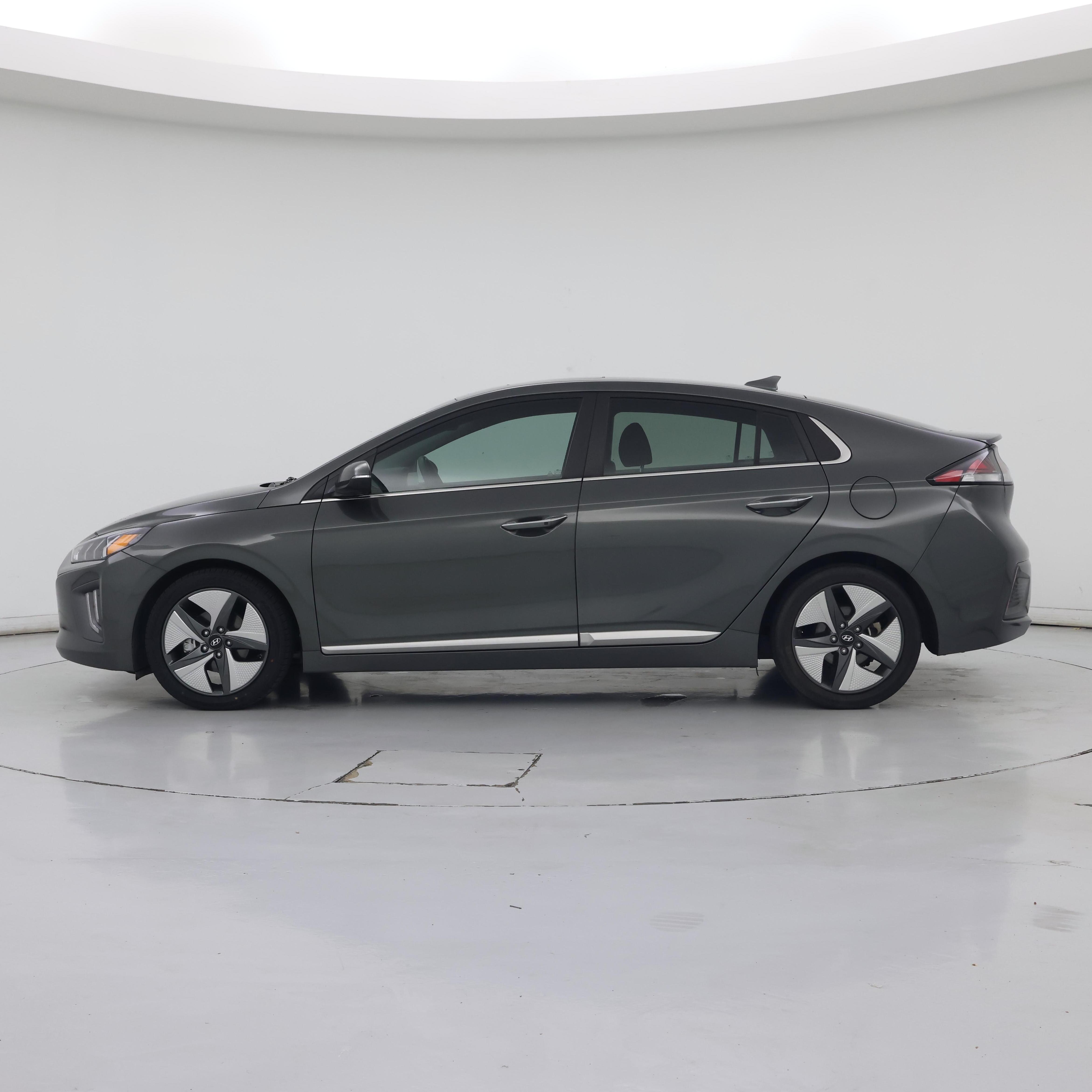 Thumbnail: 2022 Hyundai Ioniq - 3