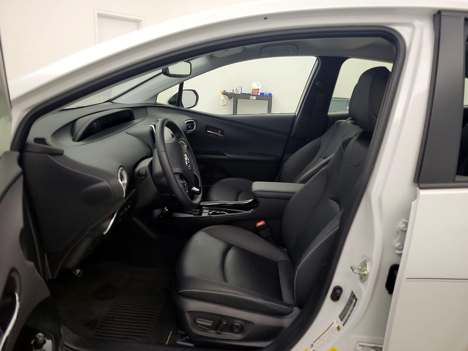 2022 Toyota Prius Prime Limited - Photo 12