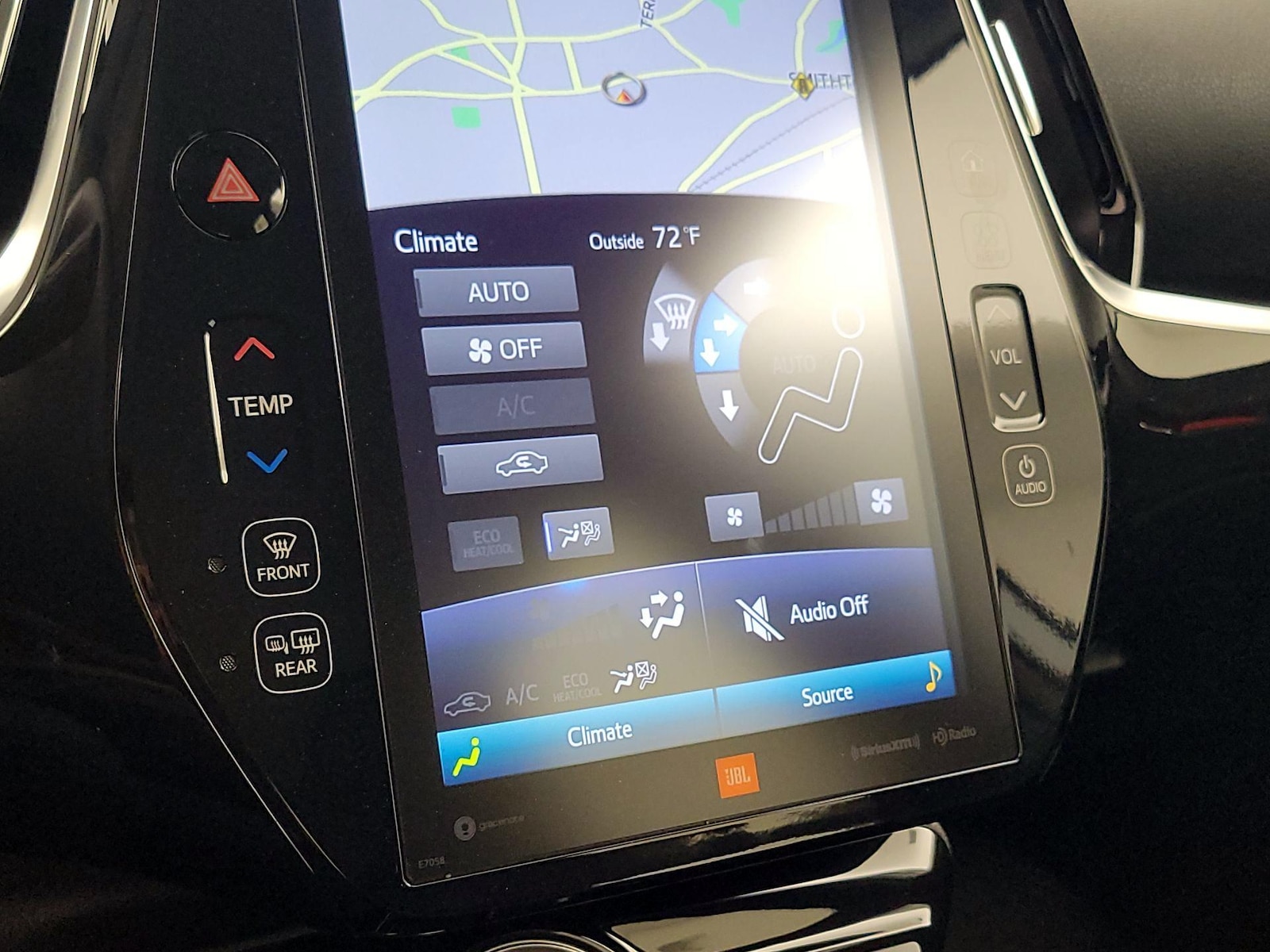 2022 Toyota Prius Prime Limited - Photo 18