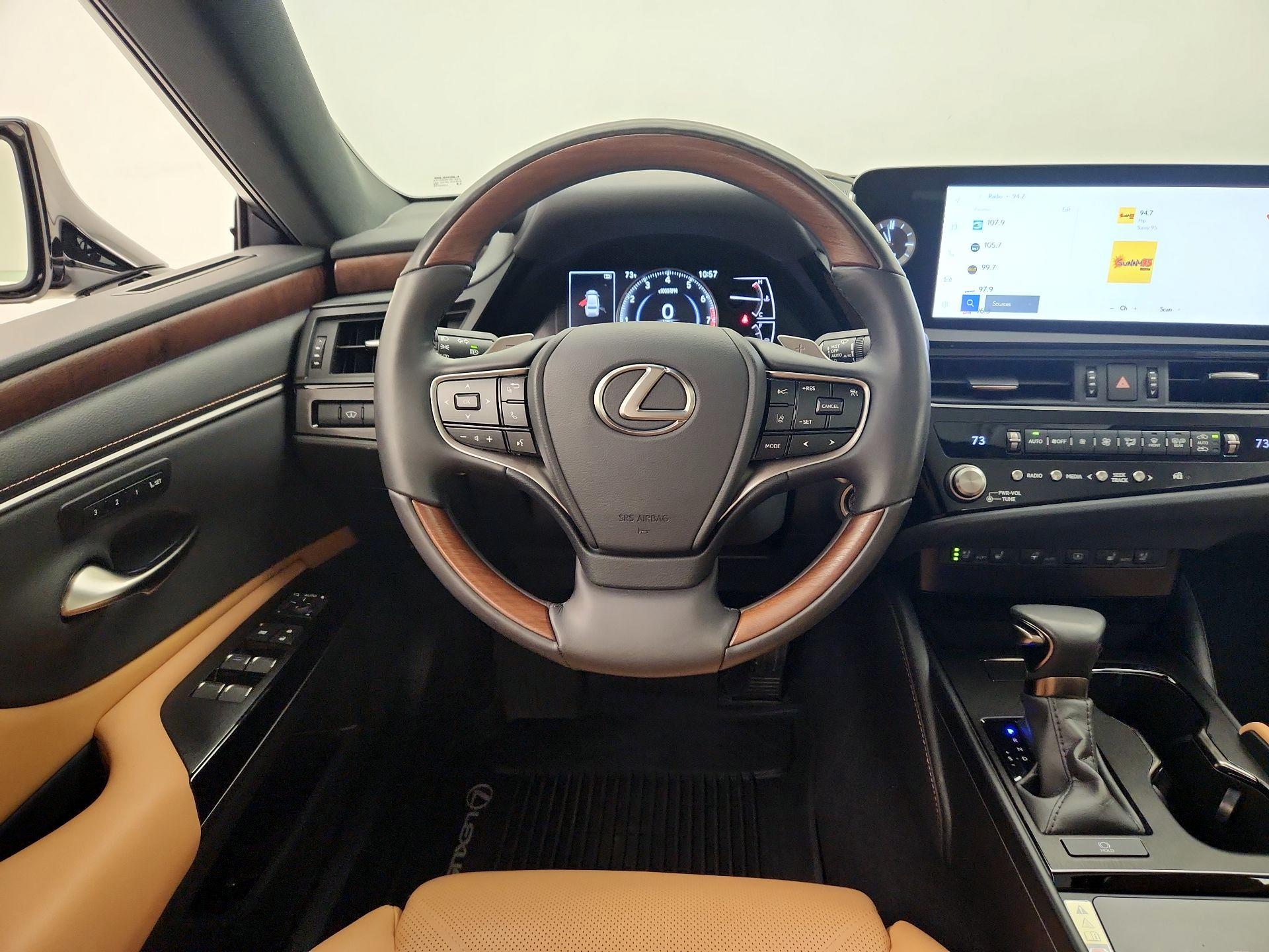 Thumbnail: 2024 Lexus ES - 10