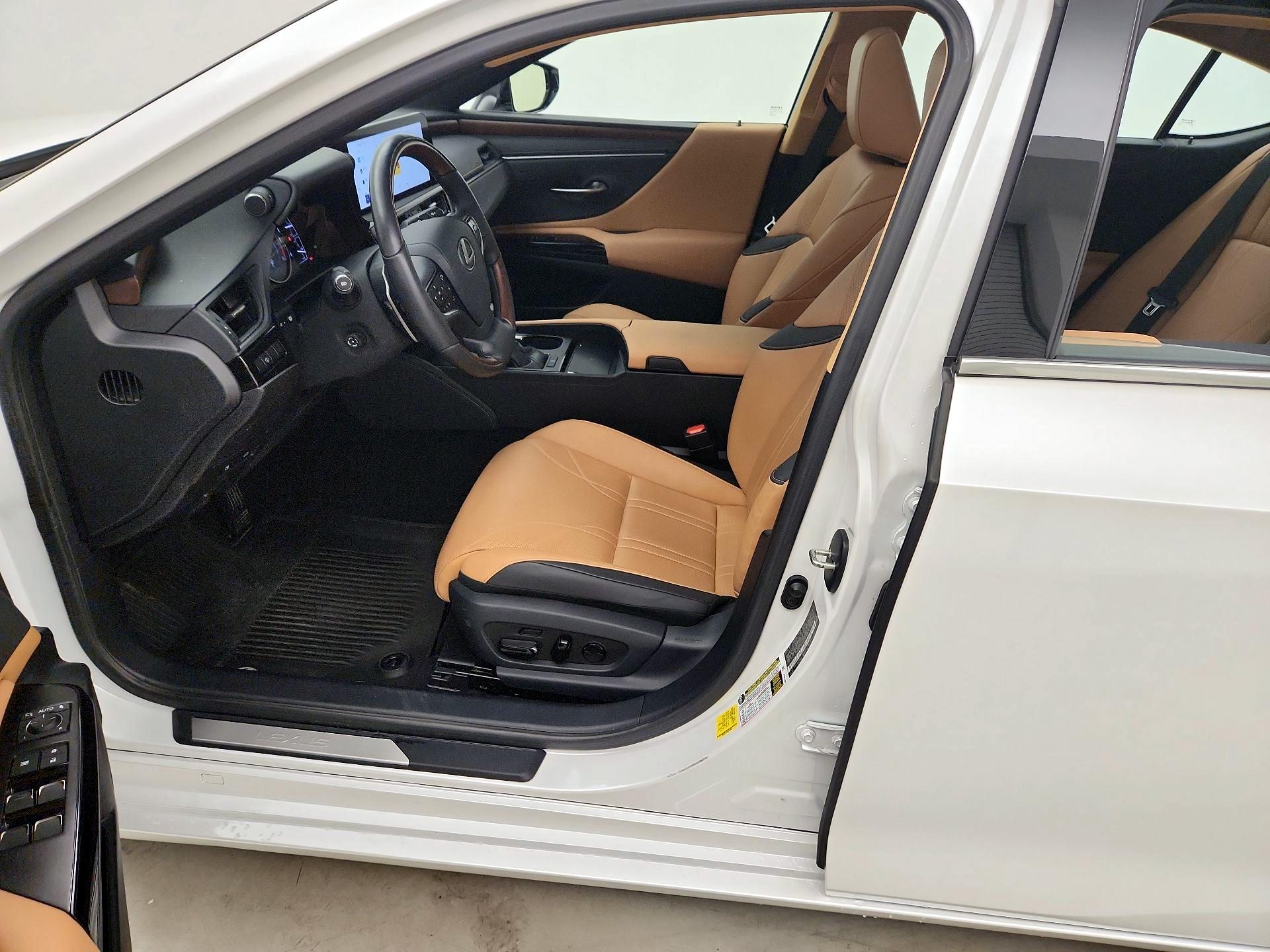 Thumbnail: 2024 Lexus ES - 11