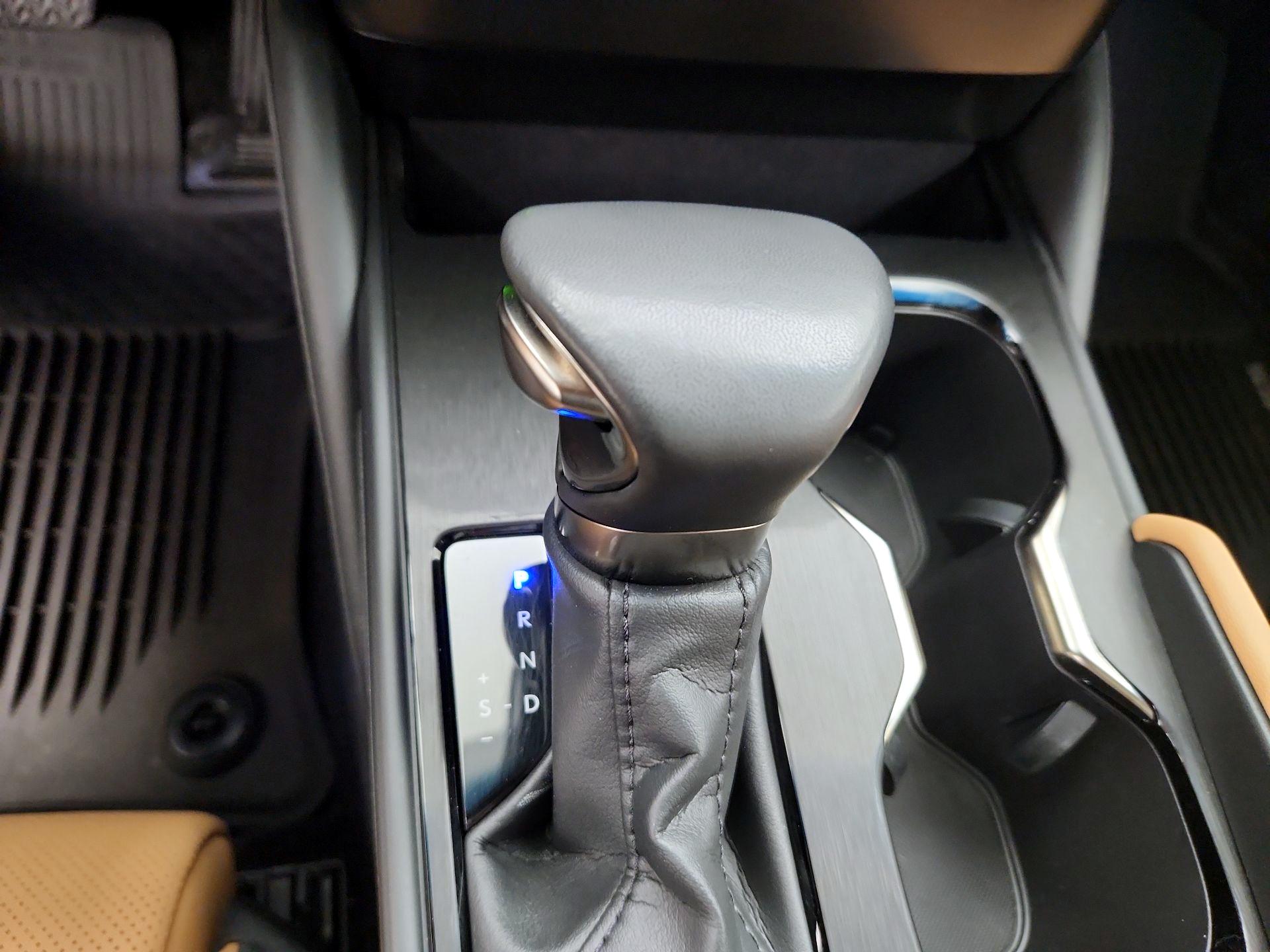 Thumbnail: 2024 Lexus ES - 17