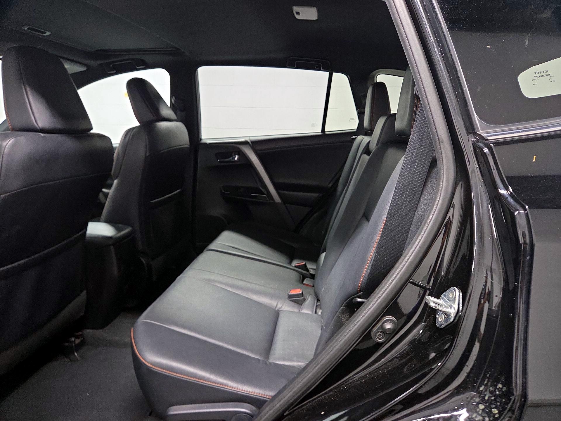 Thumbnail: 2016 Toyota RAV4 - 17
