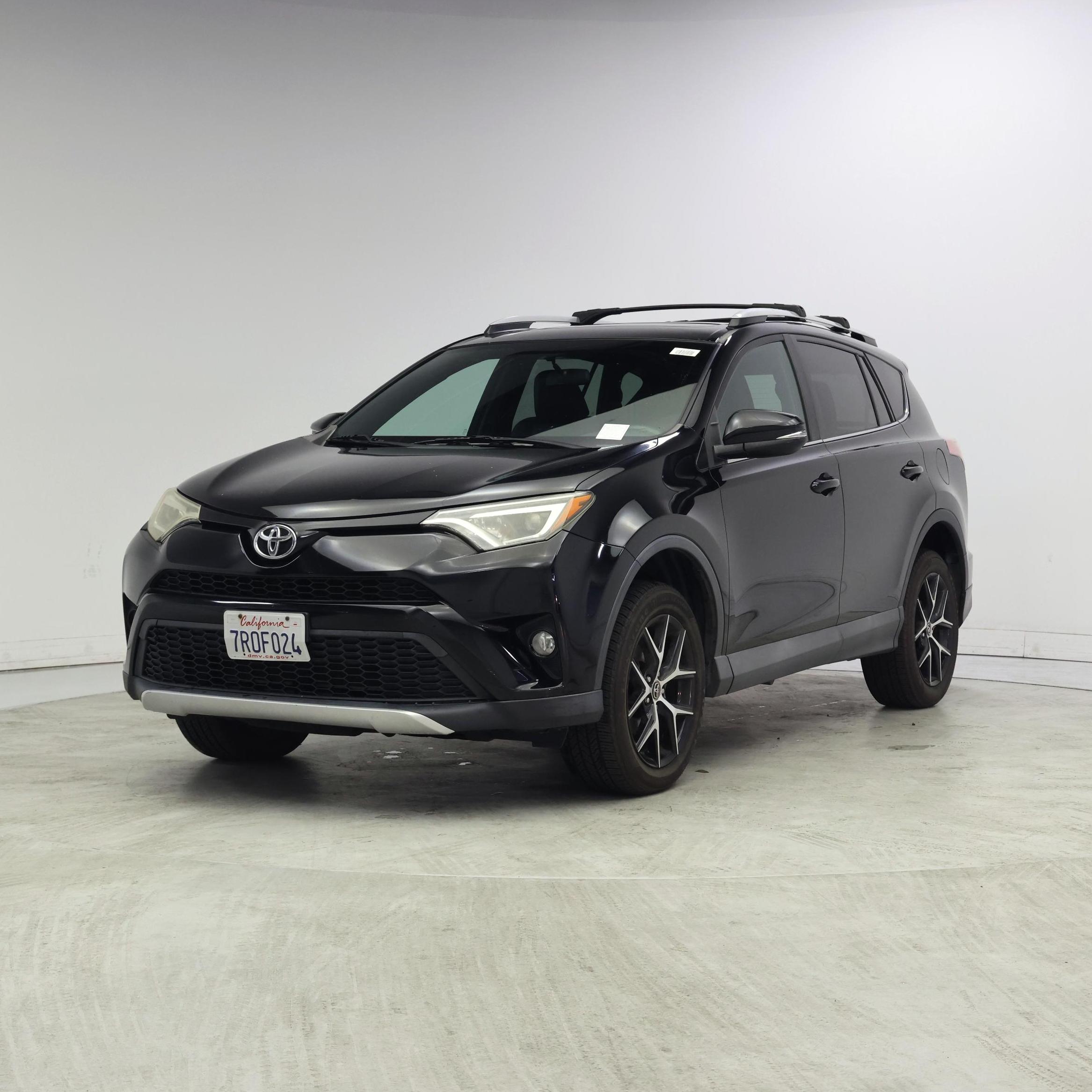 Thumbnail: 2016 Toyota RAV4 - 4