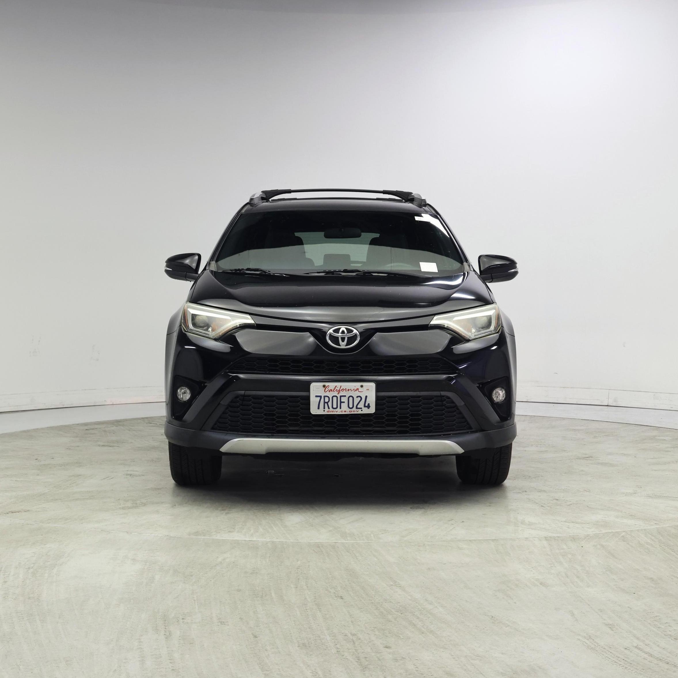 Thumbnail: 2016 Toyota RAV4 - 5