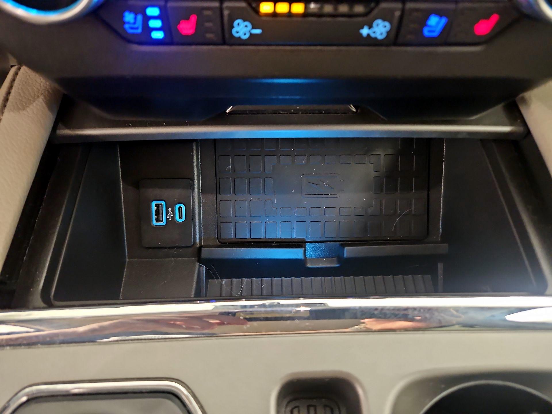 Thumbnail: 2021 Ford Expedition - 19