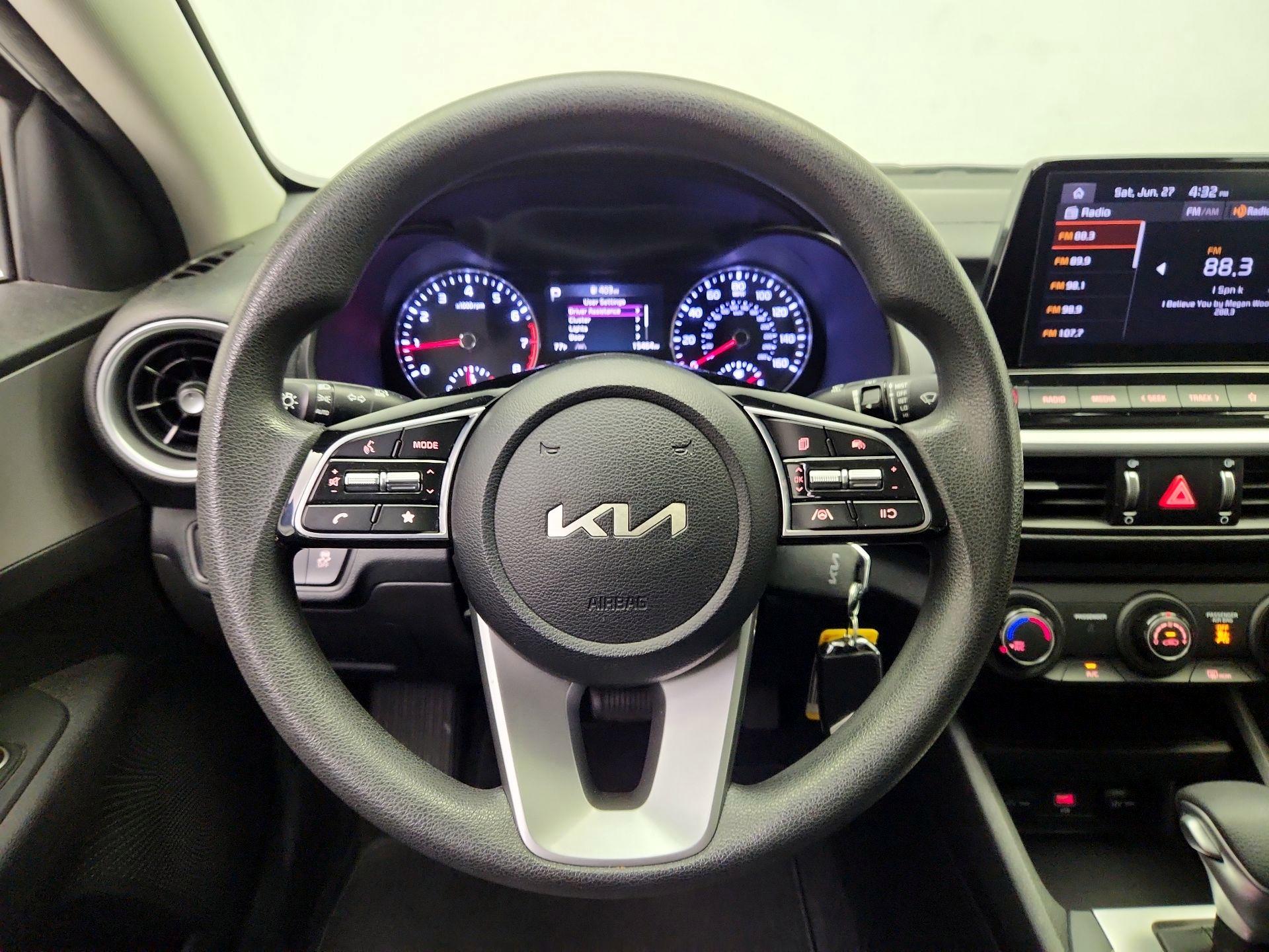Thumbnail: 2023 Kia Forte - 10