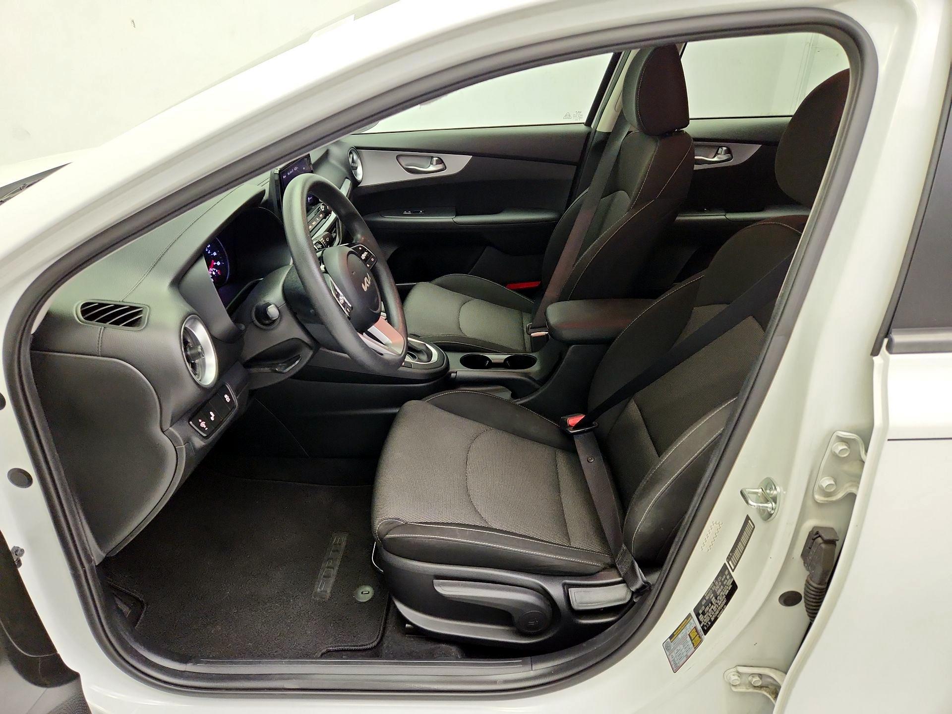 Thumbnail: 2023 Kia Forte - 11