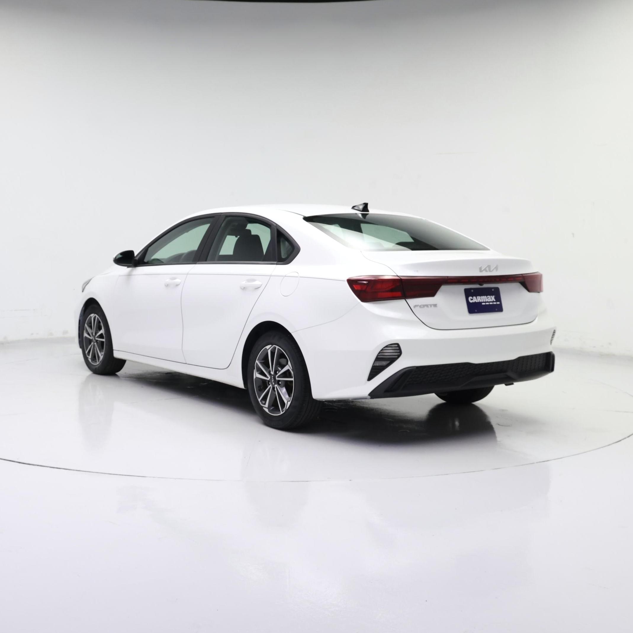 Thumbnail: 2023 Kia Forte - 2