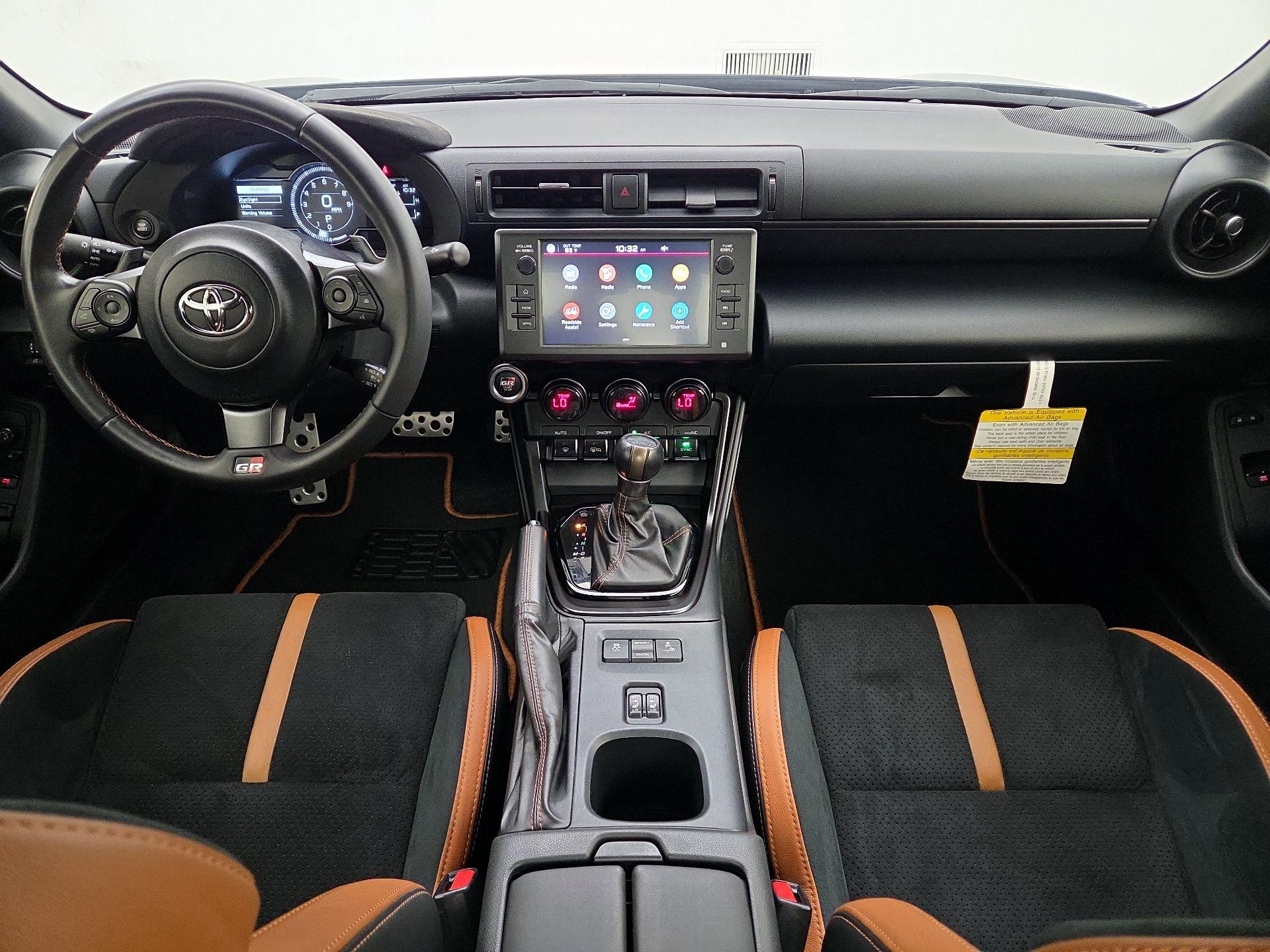 Thumbnail: 2025 Toyota GR86 - 9
