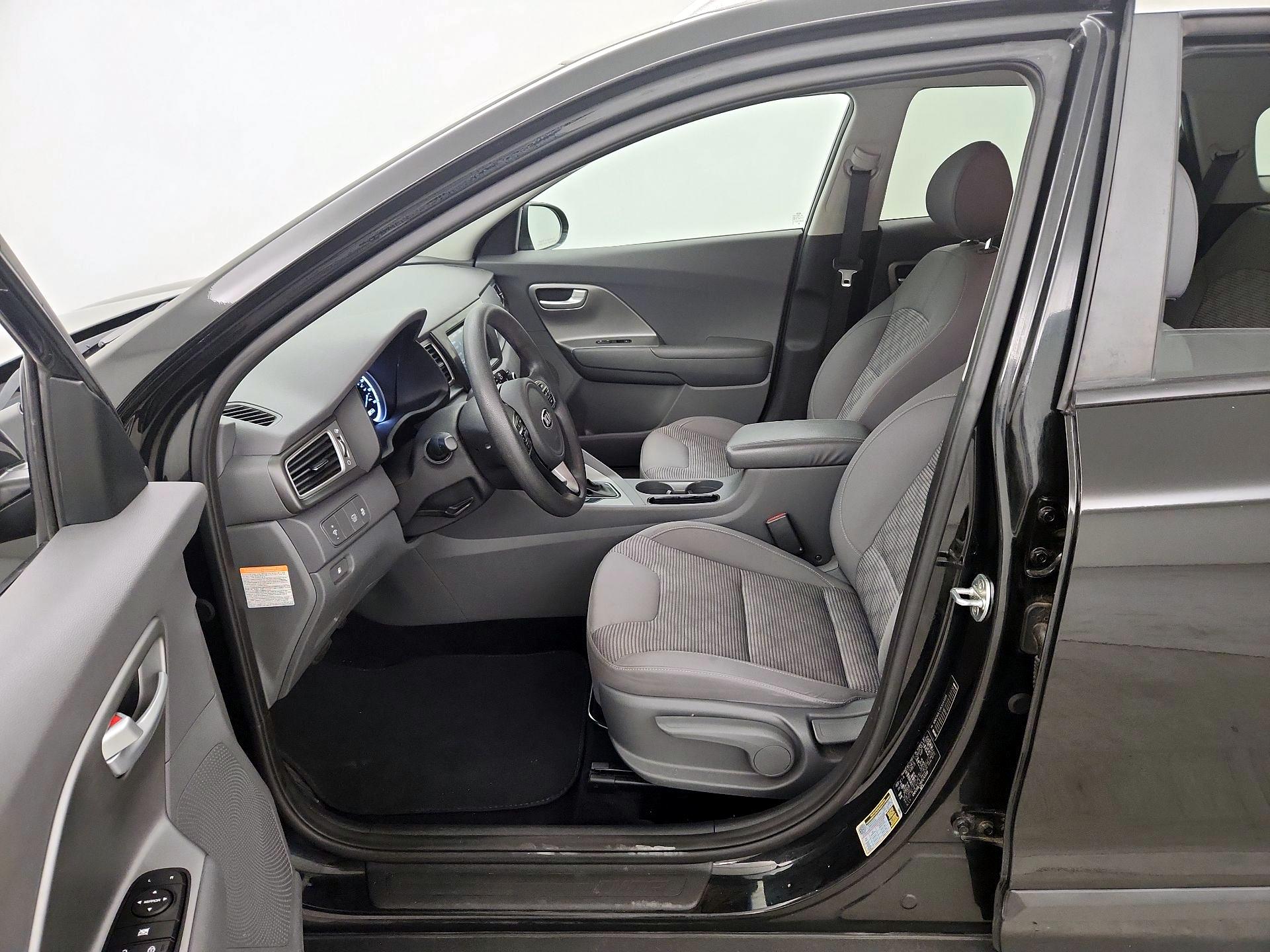 Thumbnail: 2019 Kia Niro - 11