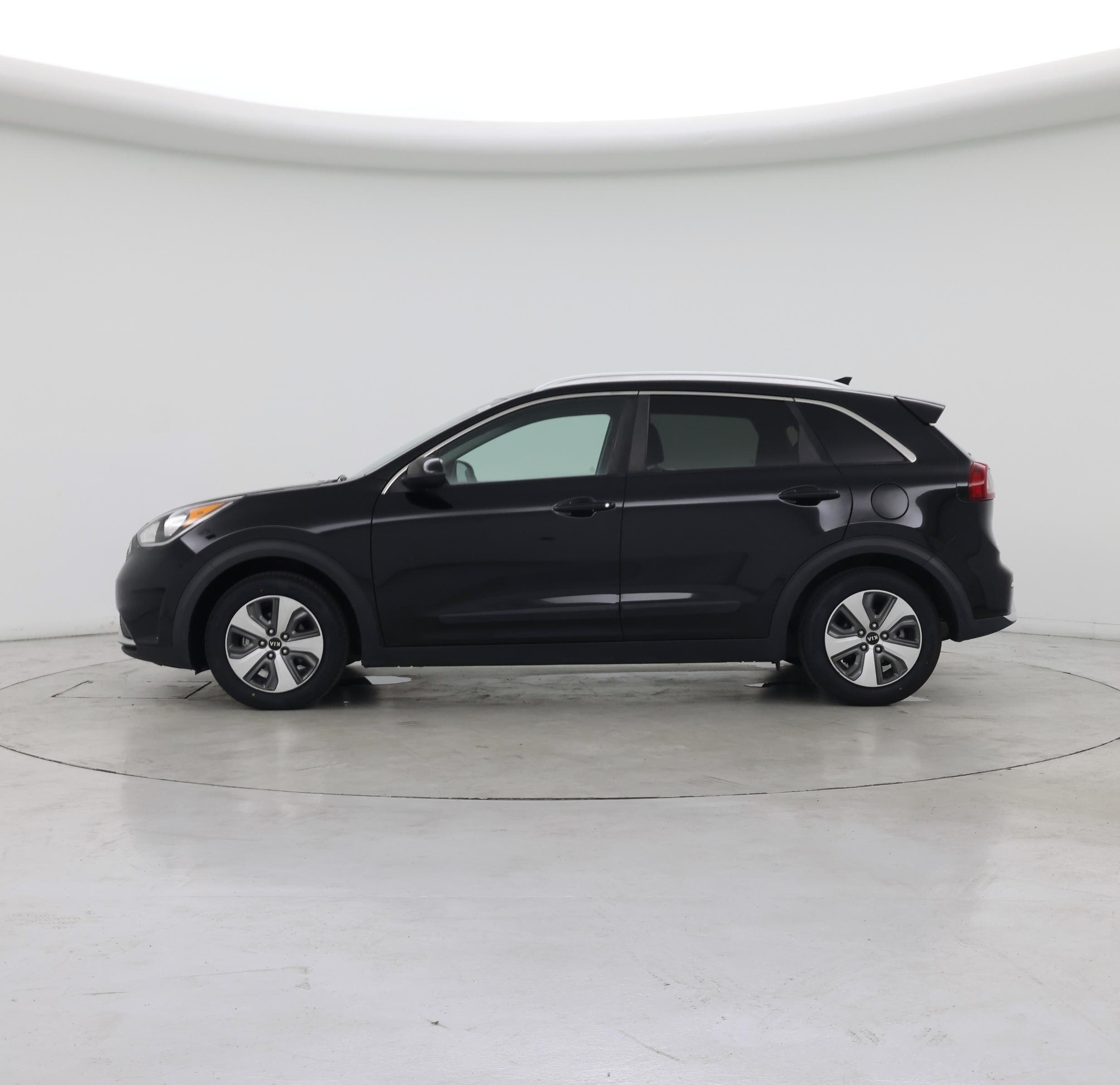 Thumbnail: 2019 Kia Niro - 3