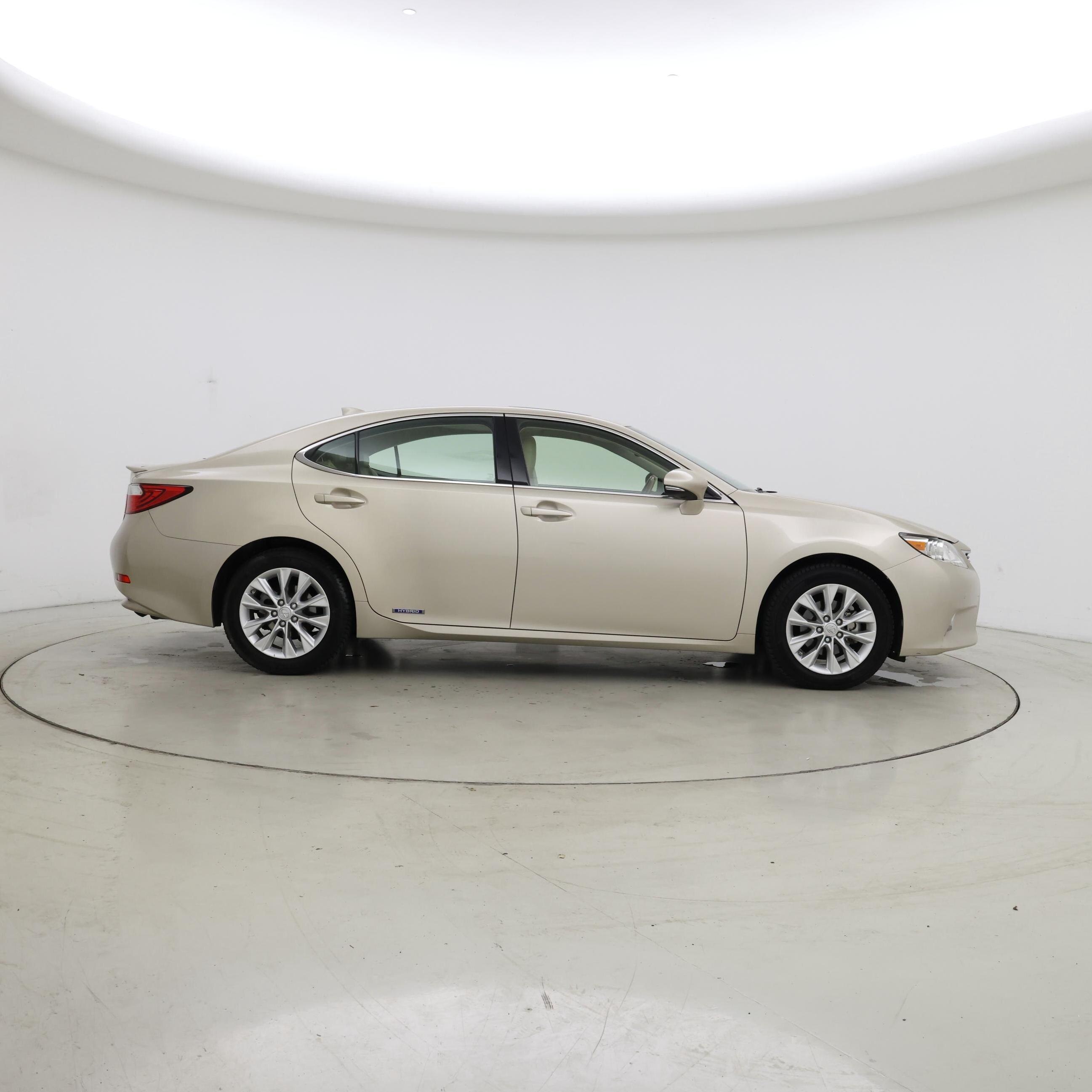 Thumbnail: 2015 Lexus ES - 7