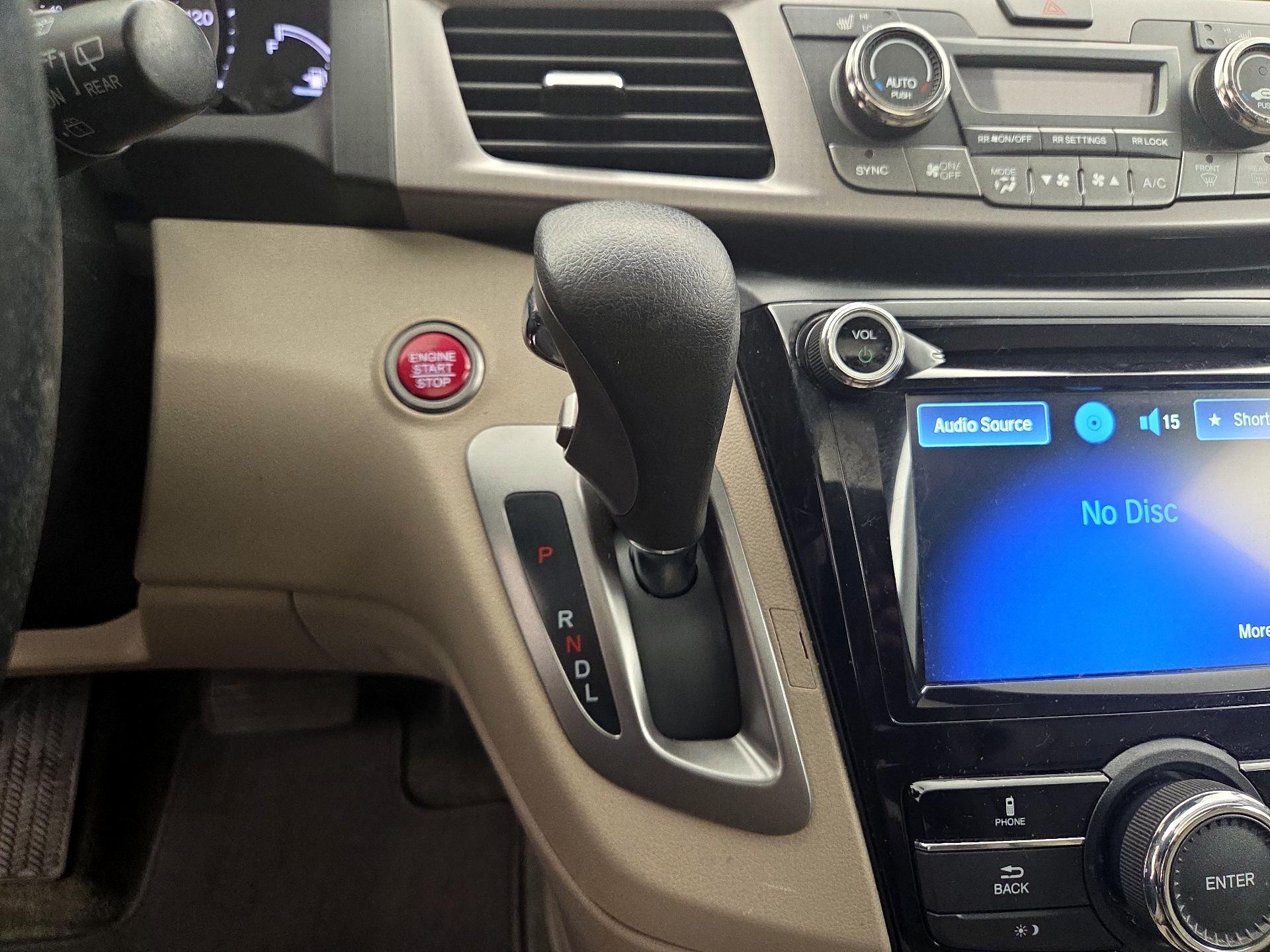 Thumbnail: 2016 Honda Odyssey - 17