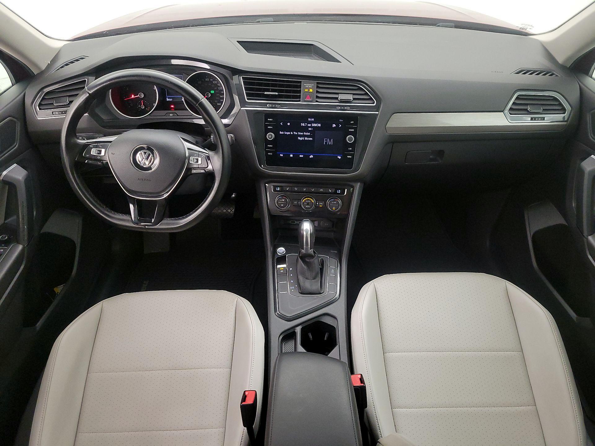 Thumbnail: 2019 Volkswagen Tiguan - 9