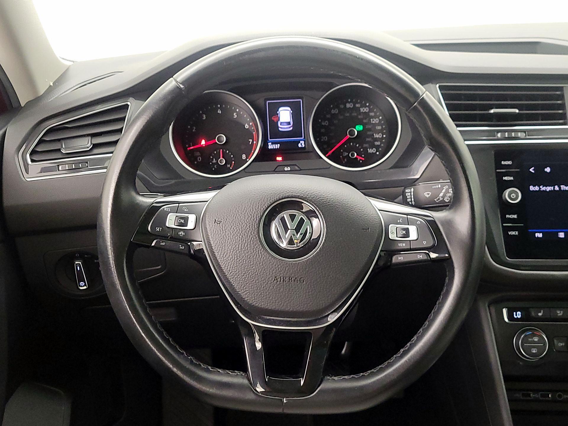 Thumbnail: 2019 Volkswagen Tiguan - 10