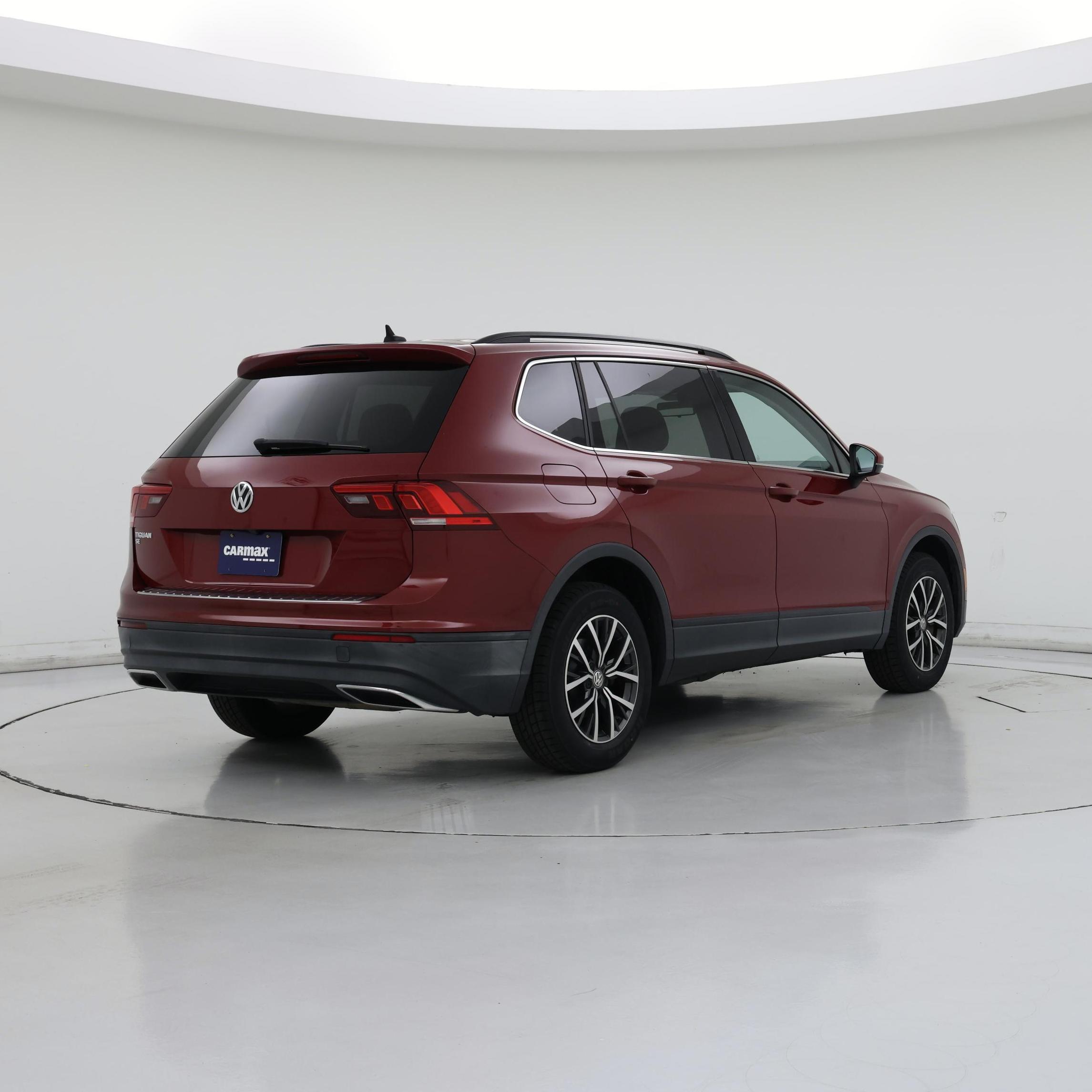 Thumbnail: 2019 Volkswagen Tiguan - 8